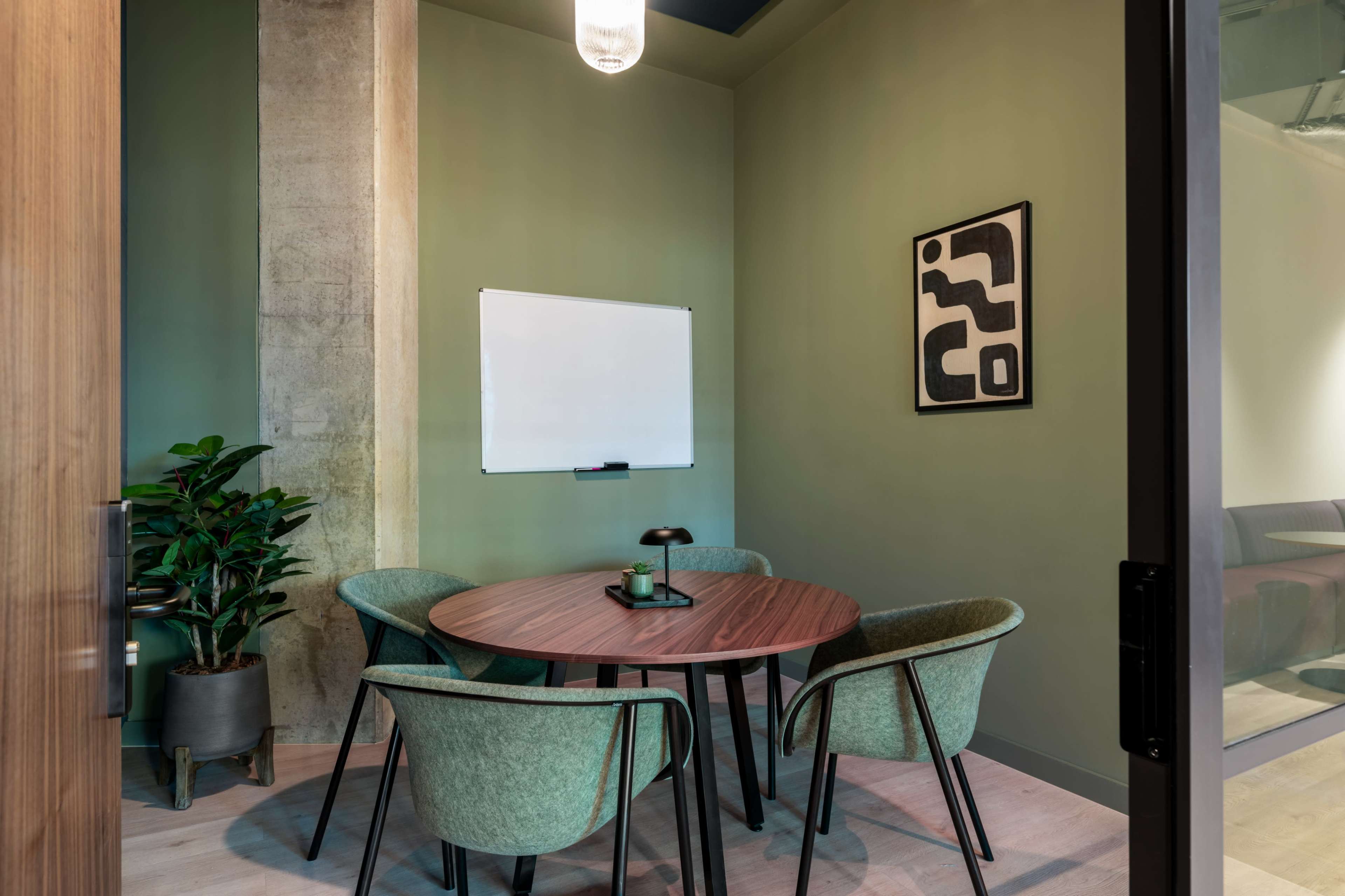 4 Person Meeting Room - "Huddle Room" in Elephant Park, Elephant & Castle Image in London, London, ENG
