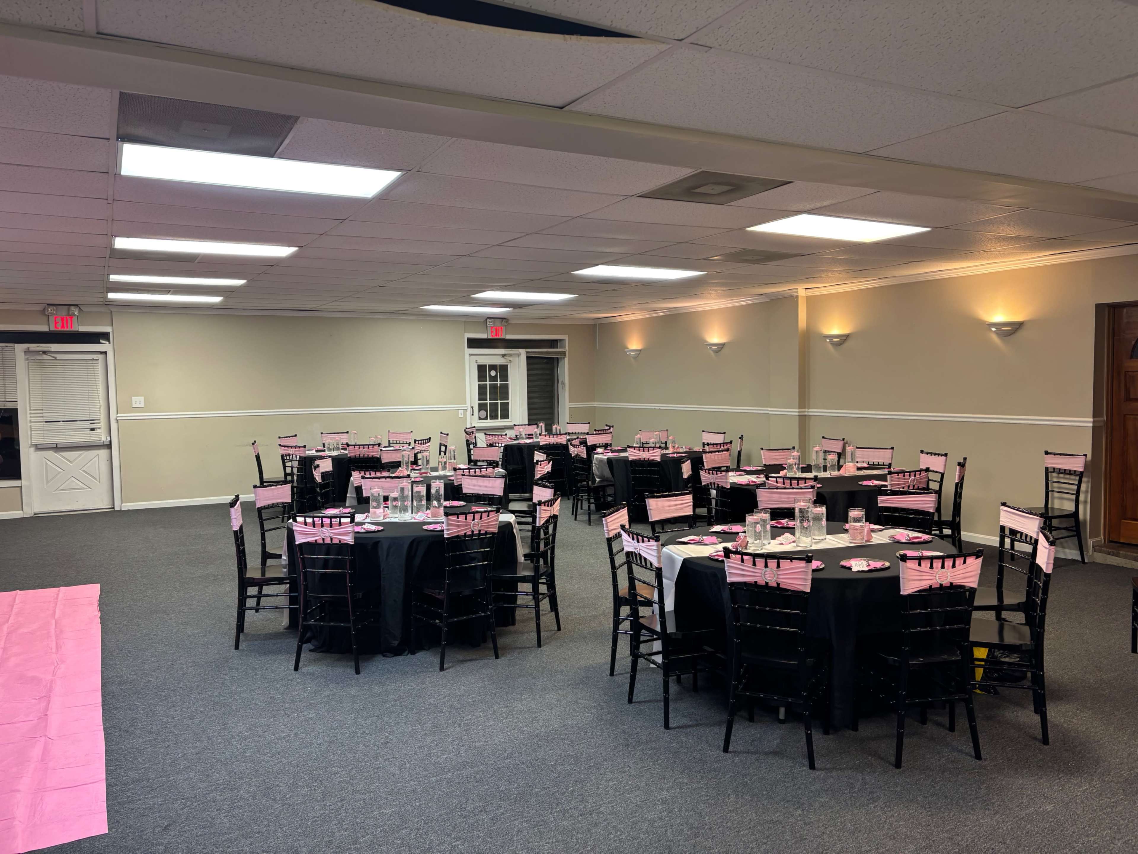 Moda’s Meeting Room Image in Coral Hills, Capital Heights, MD