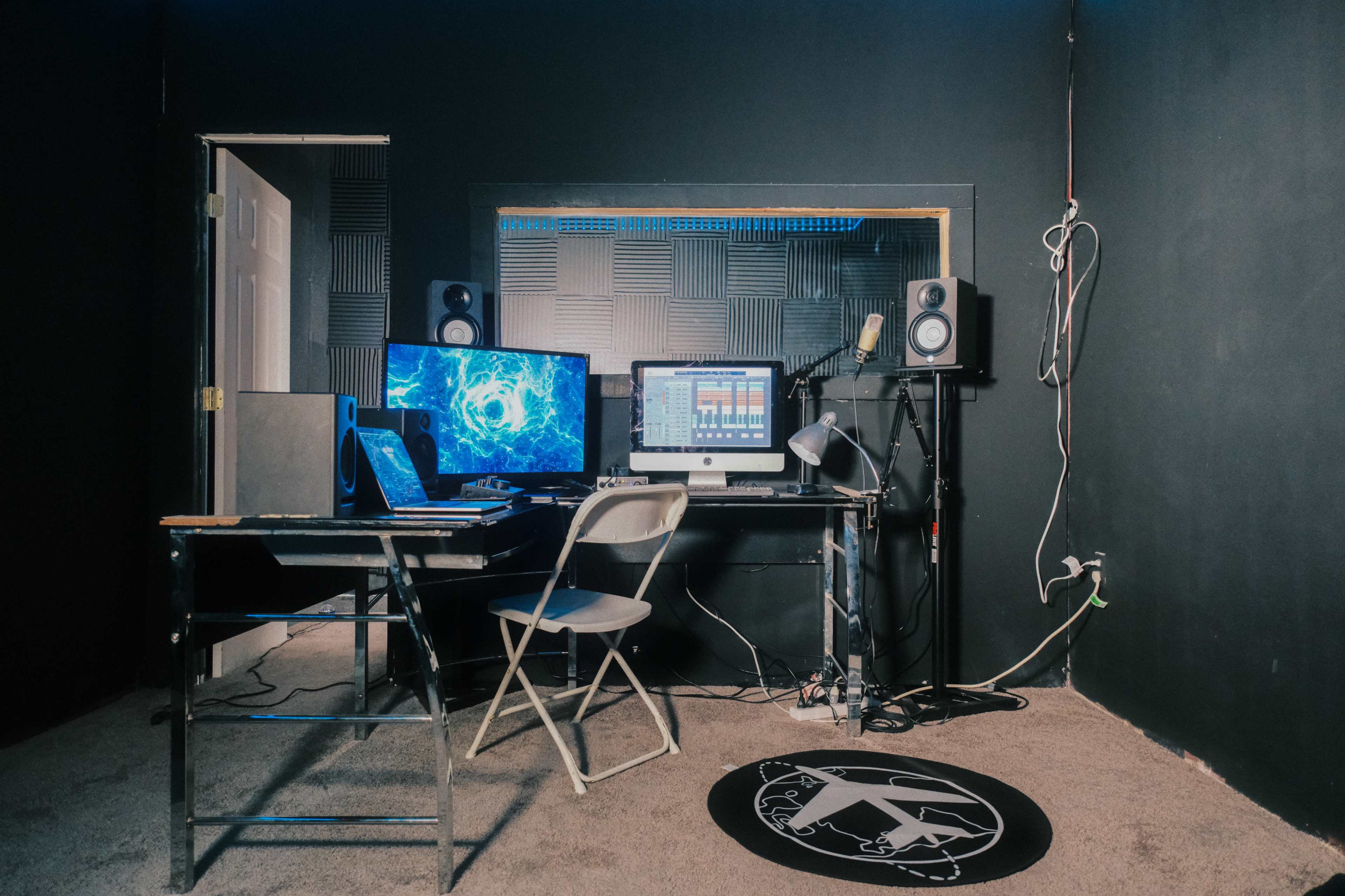 Where Vibes Meet Vocals – Recording Studio for Artists & Creators Image in Oak Park, Oak Park, MI