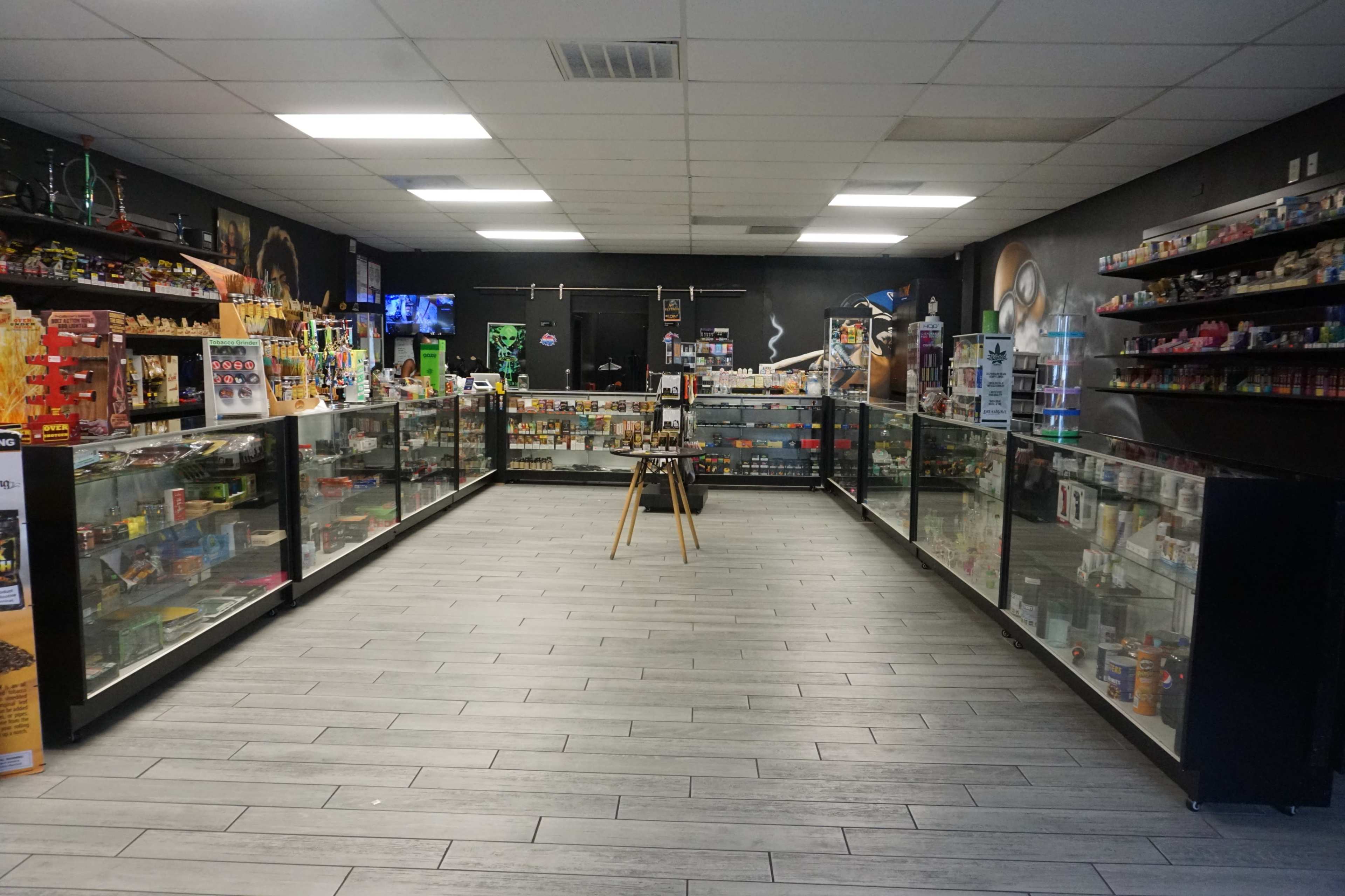 Vibrant Smoke Shop Location for Photoshoots, Music Videos, & Films in Lauderhill Image in Lauderhill, Lauderhill, FL