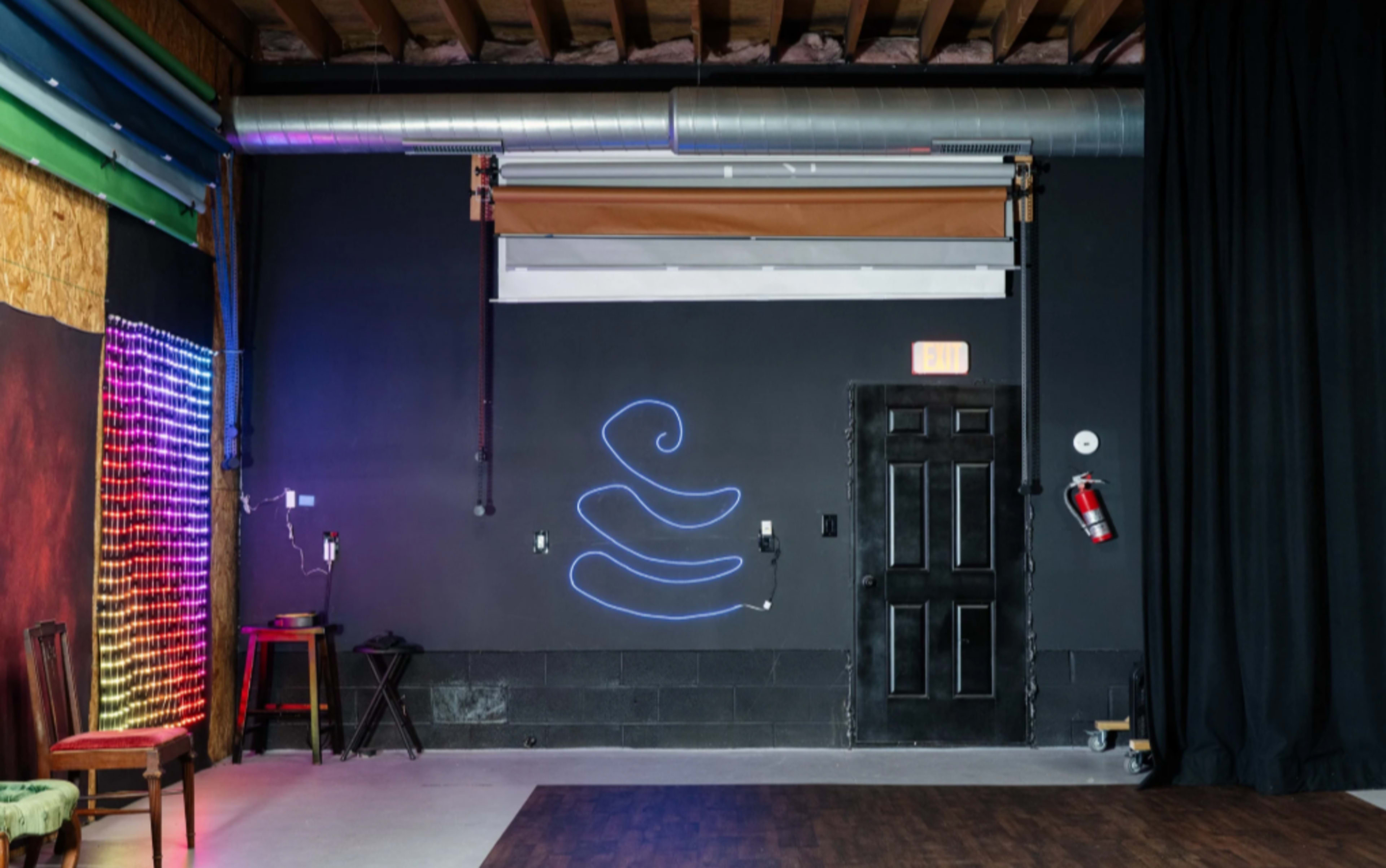 Photography Studio | Fully Equipped 2300sqft Image in Logan Township, Bridgeport, NJ