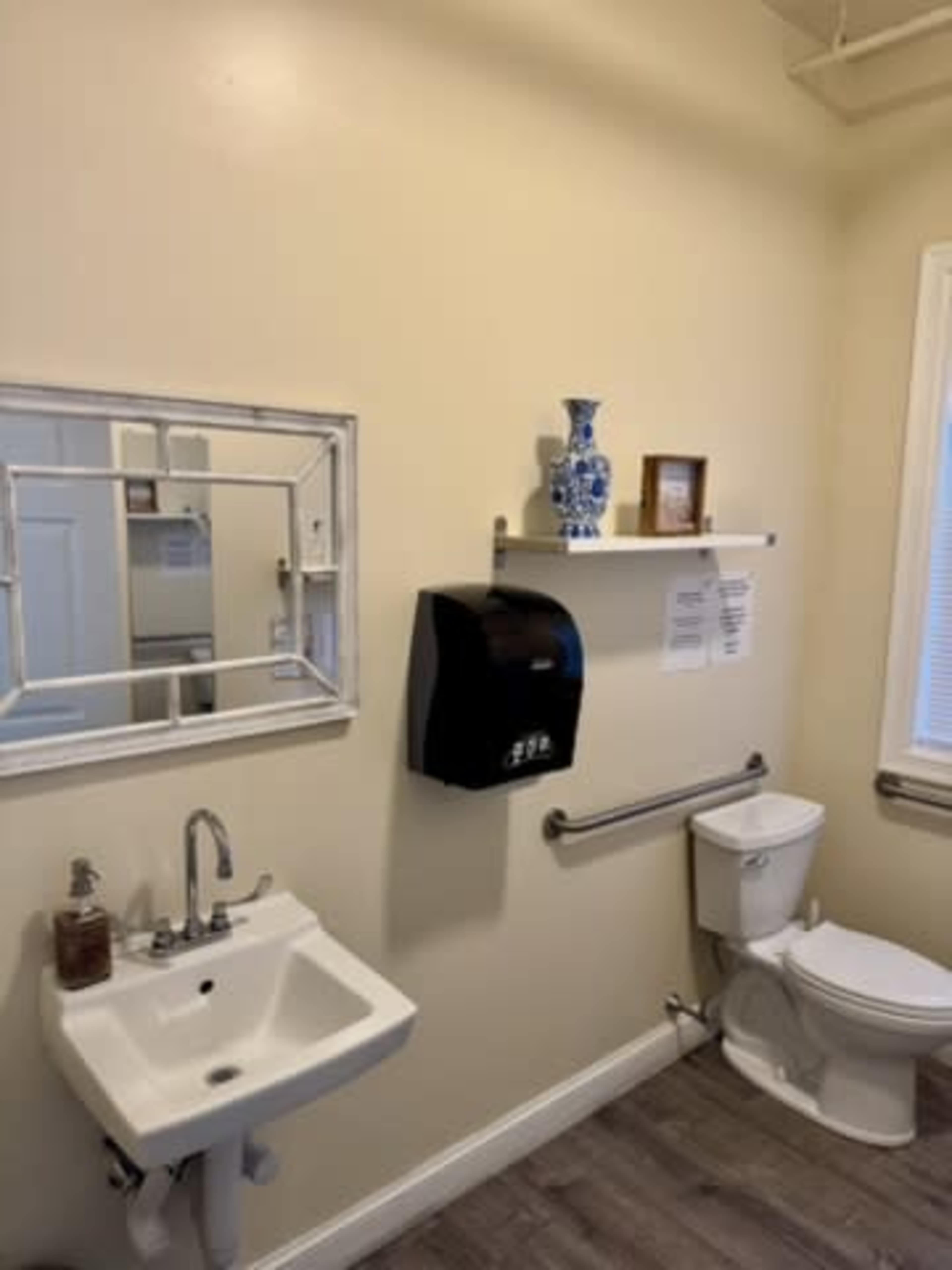 Charming Boston wellness studio Image in Lower Washington / Mount Hope, Roslindale, MA