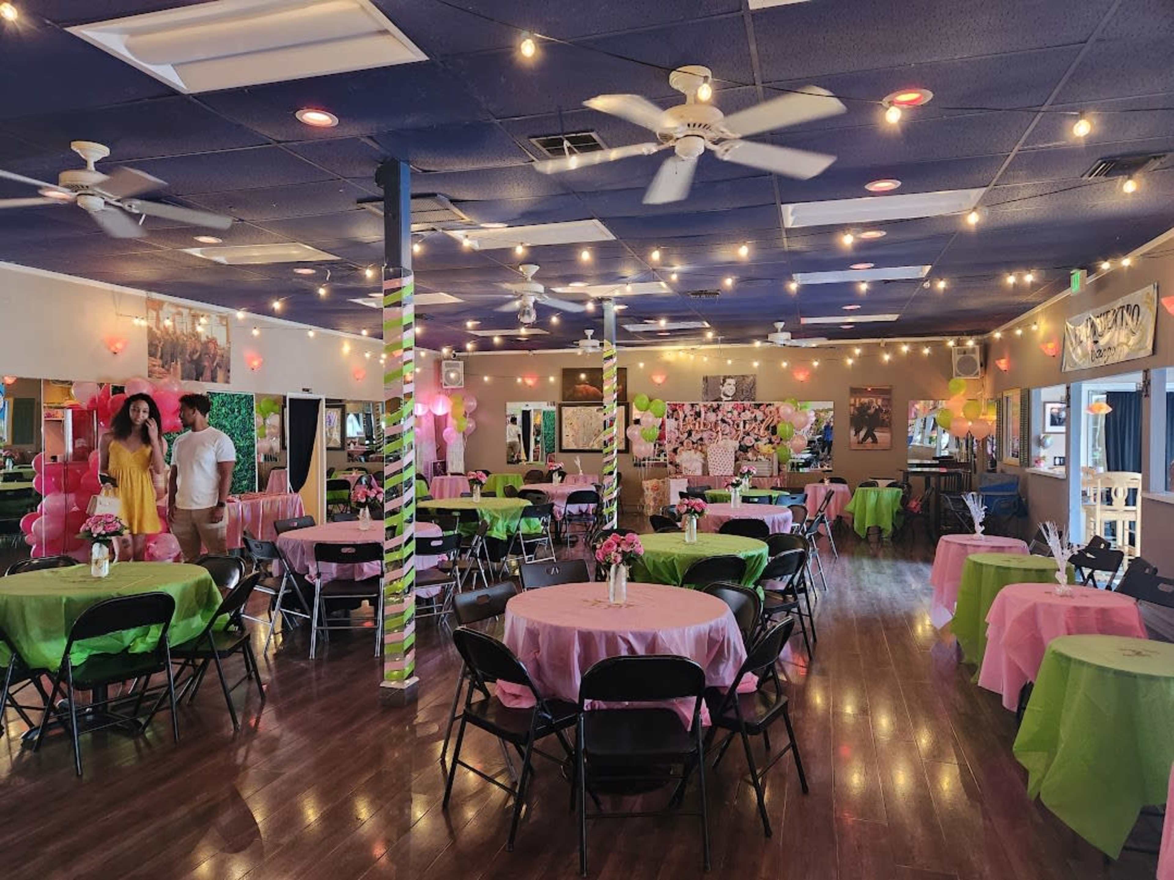 Unique, cozy private dance studio and rehearsal space. Image in Sherman Oaks, Los Angeles, CA