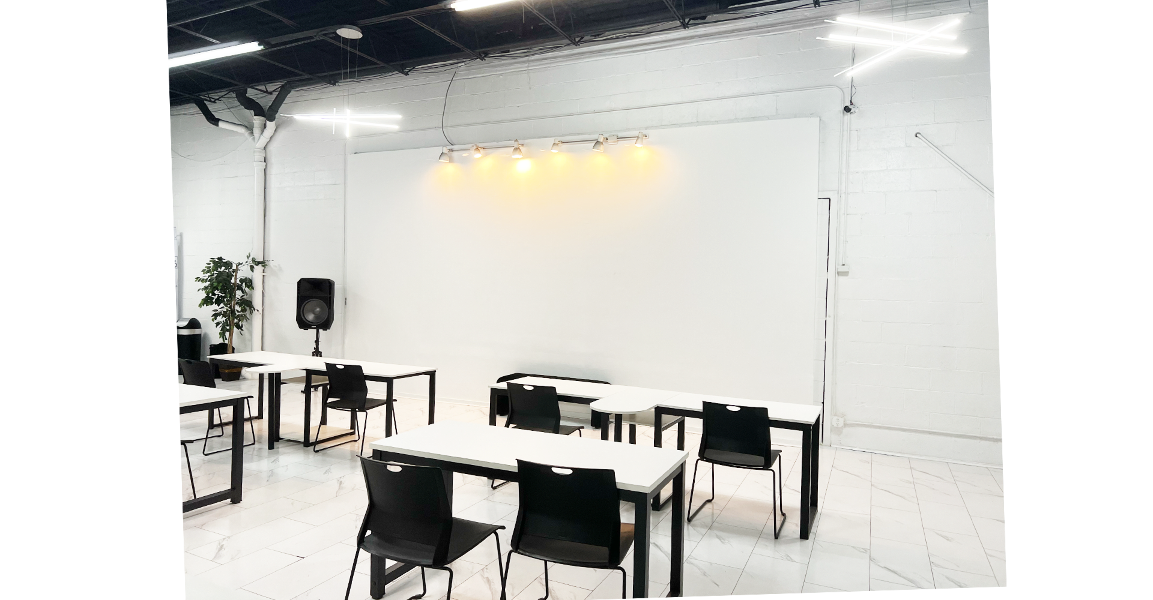 Modern Downtown Meeting Space Image in St. Clair - Superior, Cleveland, OH