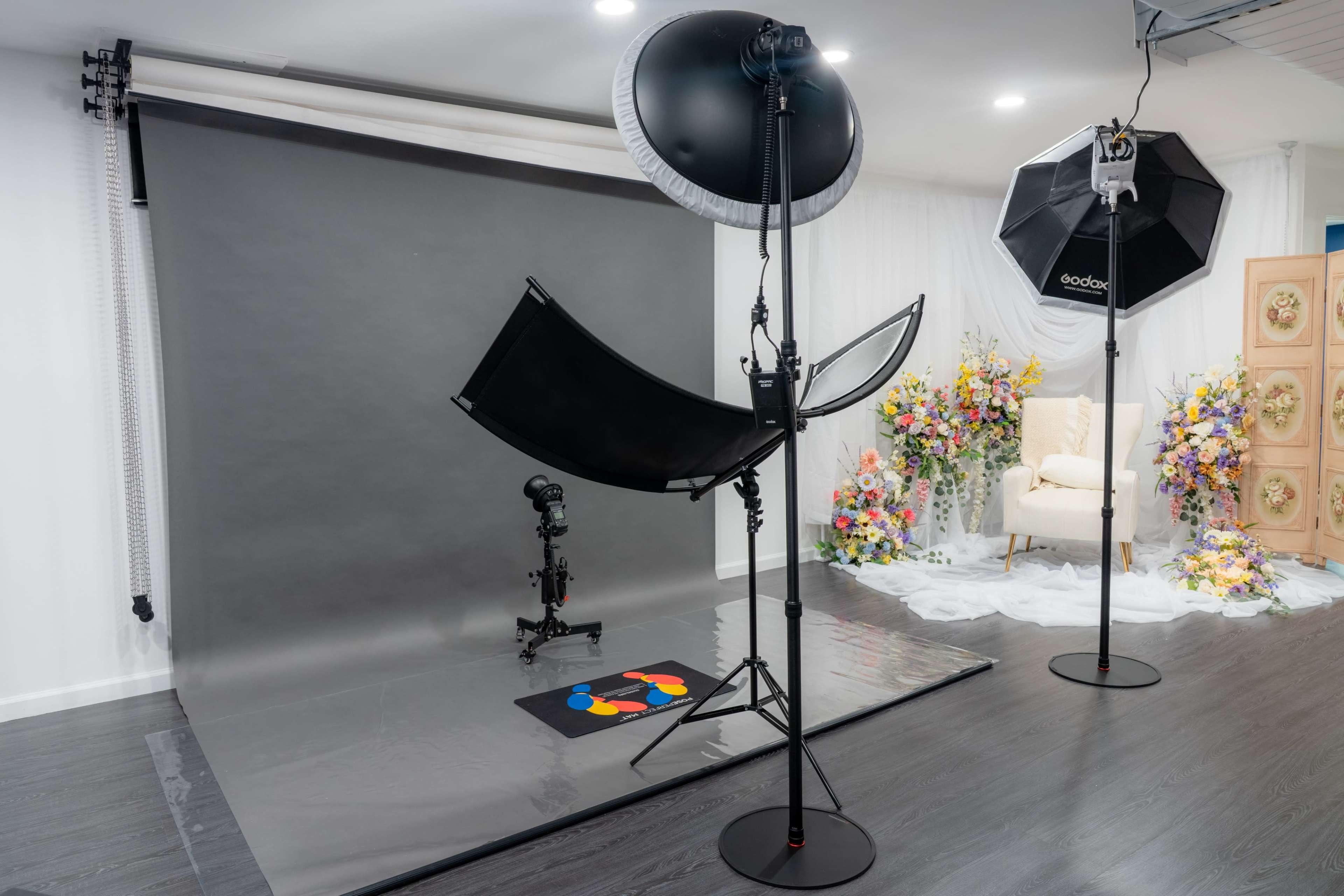 Brand New Photography Studio Image in Islip, Brentwood, NY