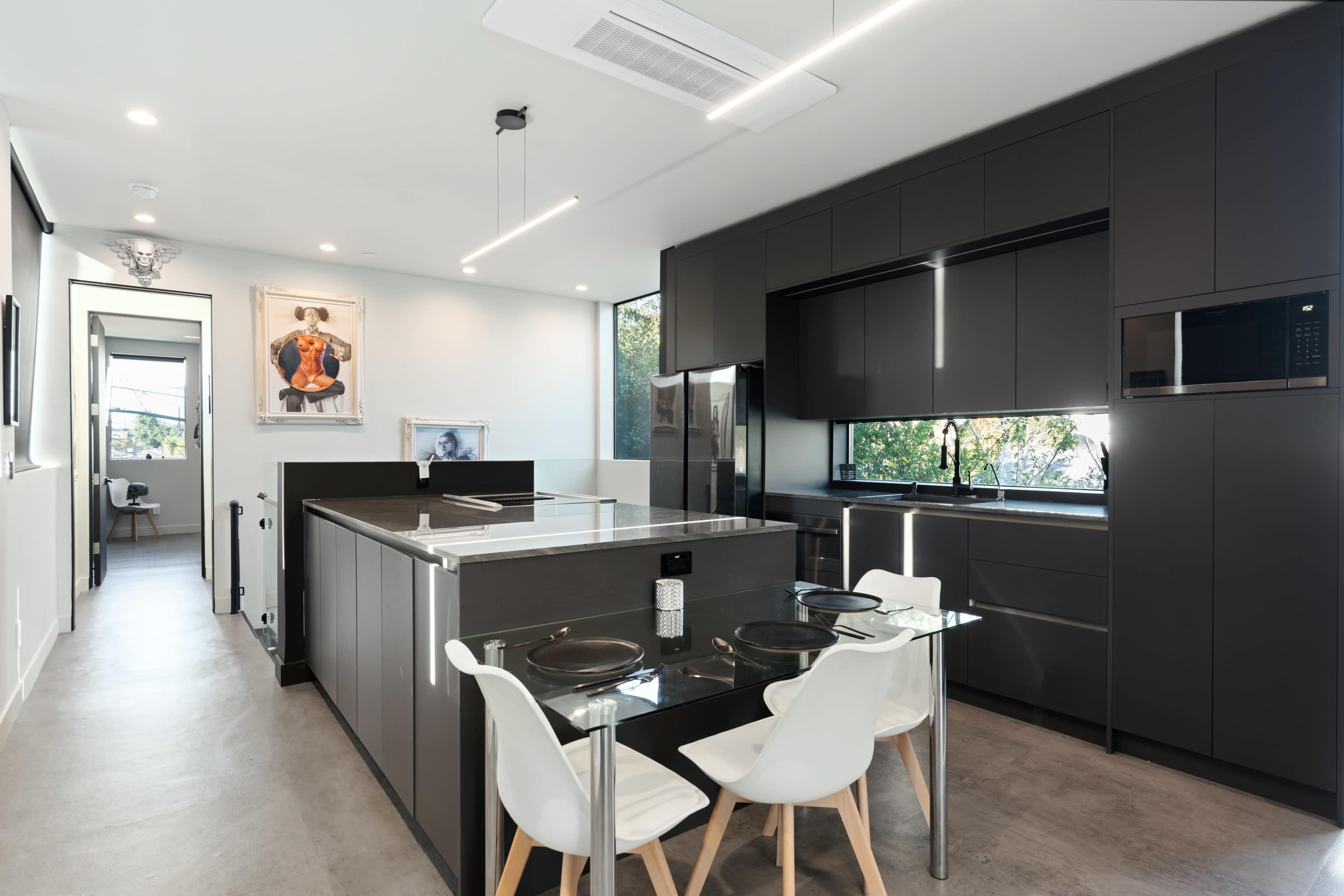 Modern Home in Culver City with basement Photo Studio and Rooftop Patio Image in Park West, Culver City, CA