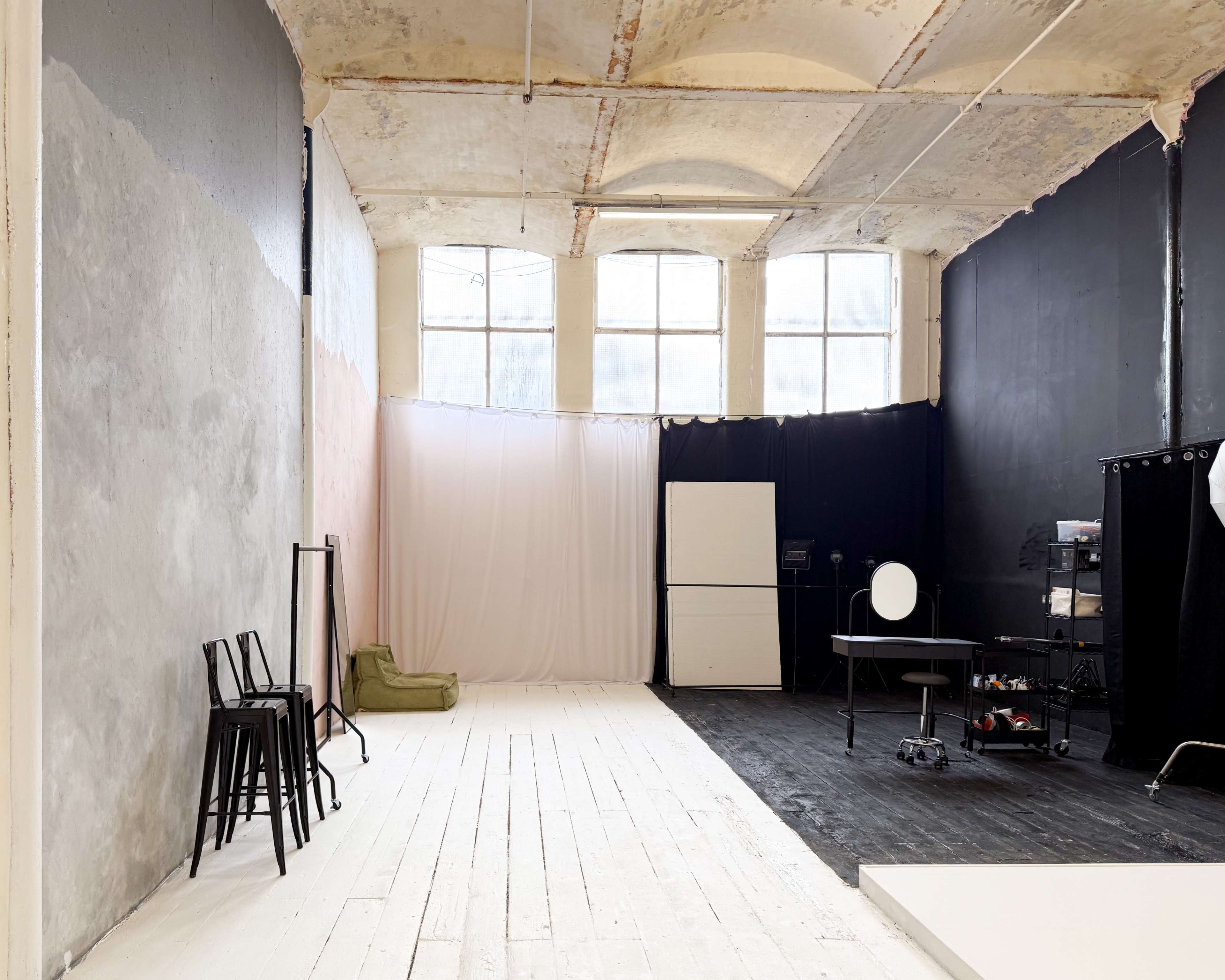 Industrial Mill Creative Space with Infinity Cove 20mins from Manchester City Centre Image in Chadderton, Oldham, Greater Manchester, ENG