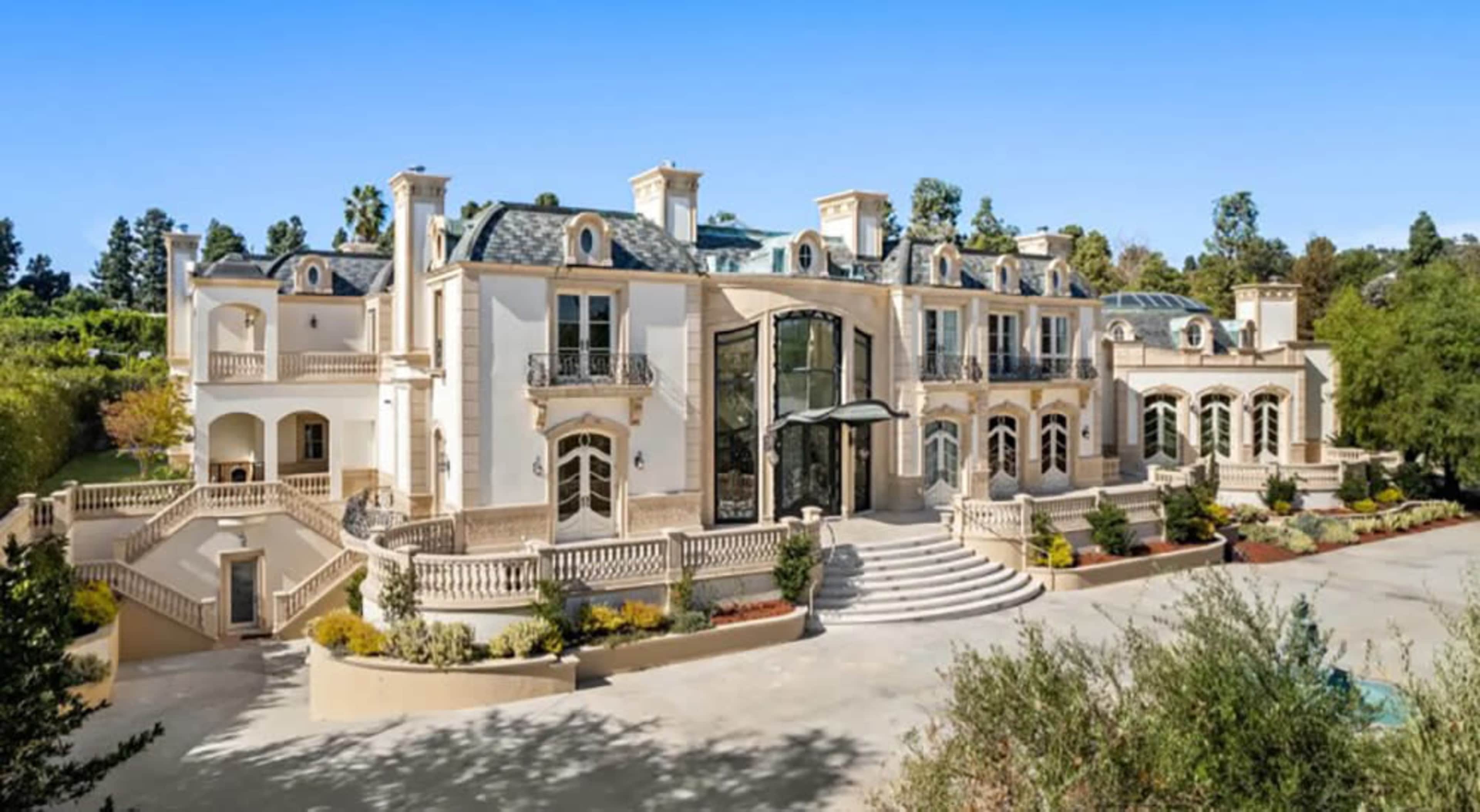 BALLROOM MANSION VERSAILLES ON ALPINE Image in The Flats, Beverly Hills, CA