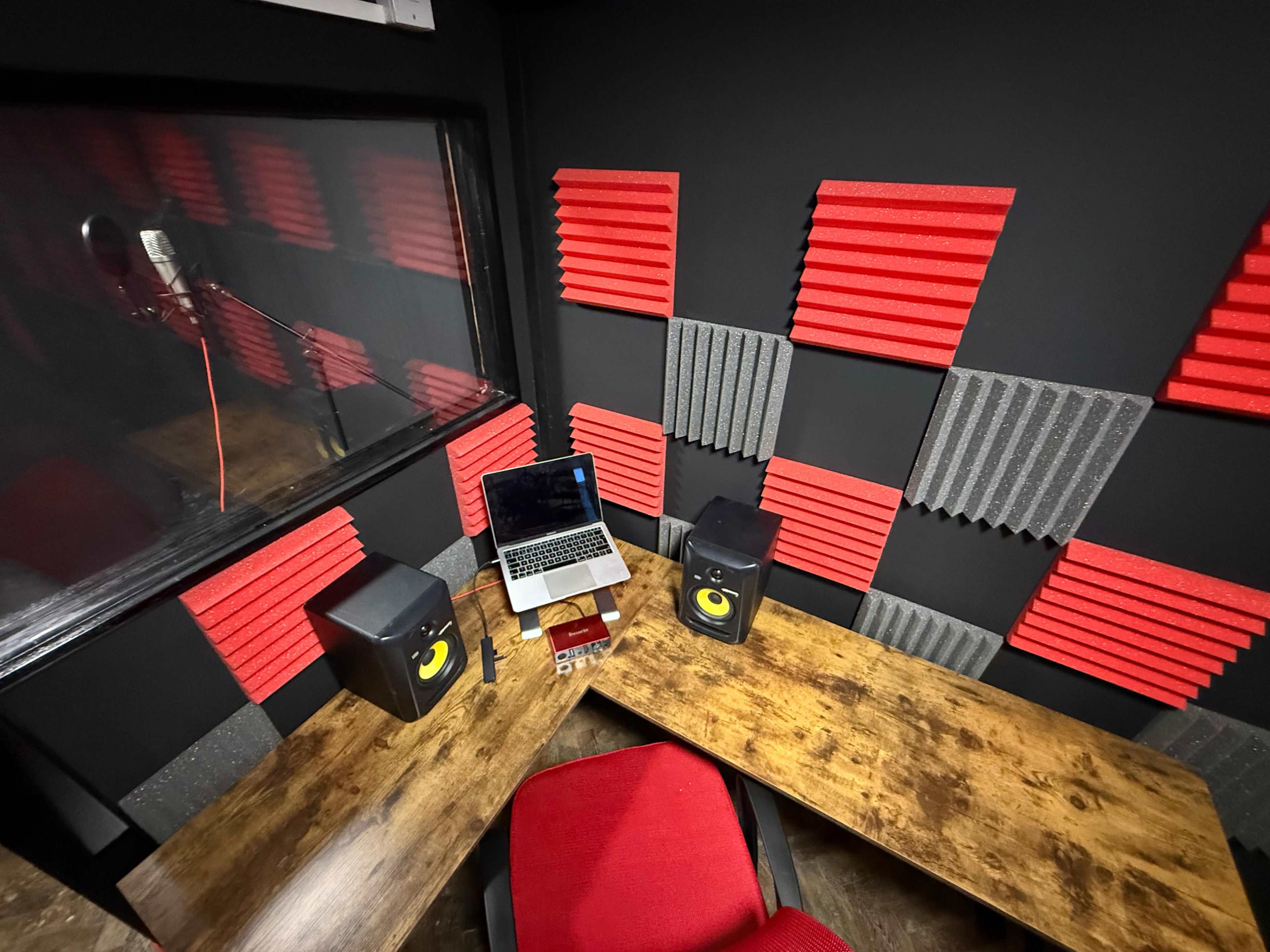 Music Production and Recording Space Image in London, London, ENG