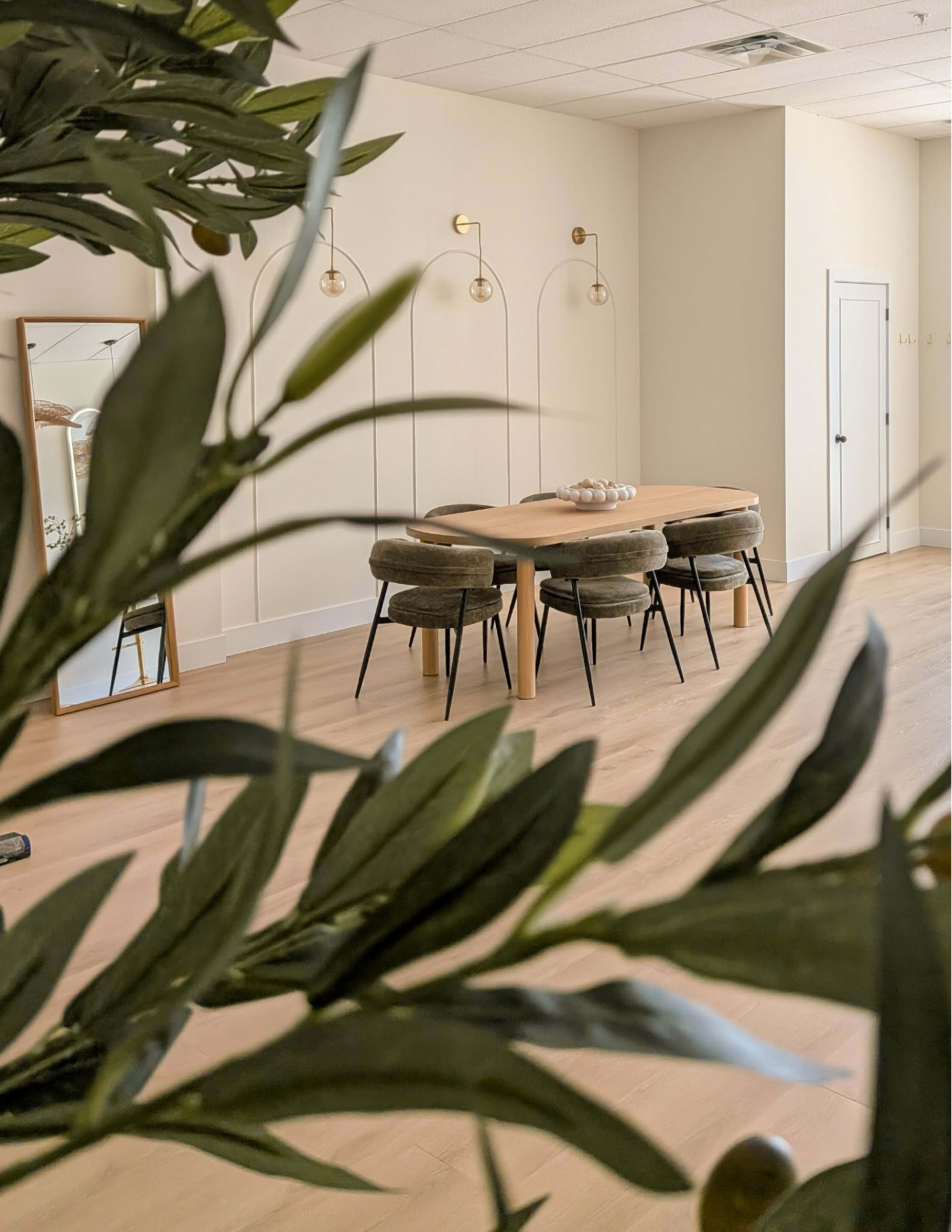 Shades studio Image in South Poplar, Abbotsford, BC