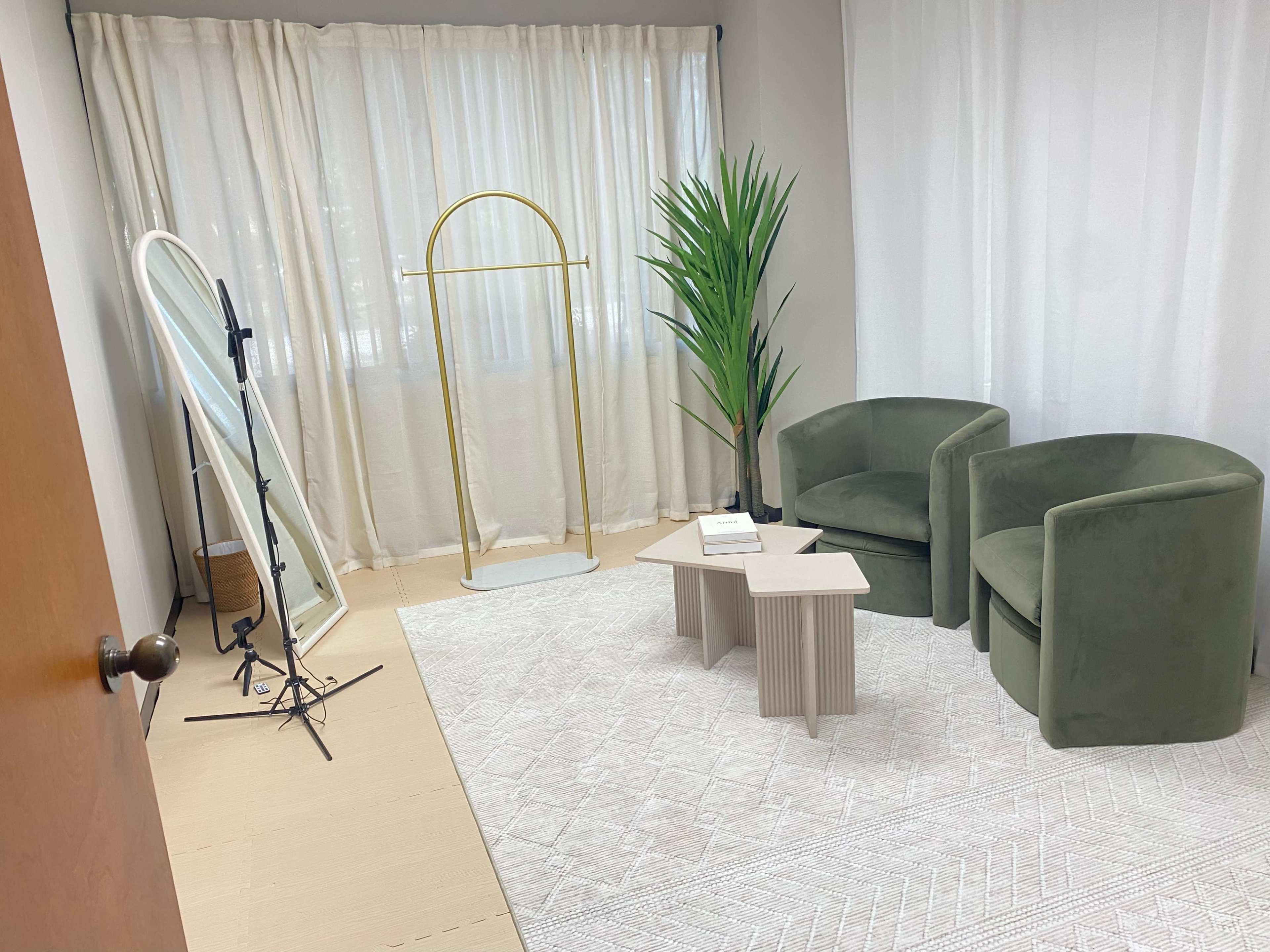 Downtown Content Studio with Natural Light Image in Spartanburg, Spartanburg, SC