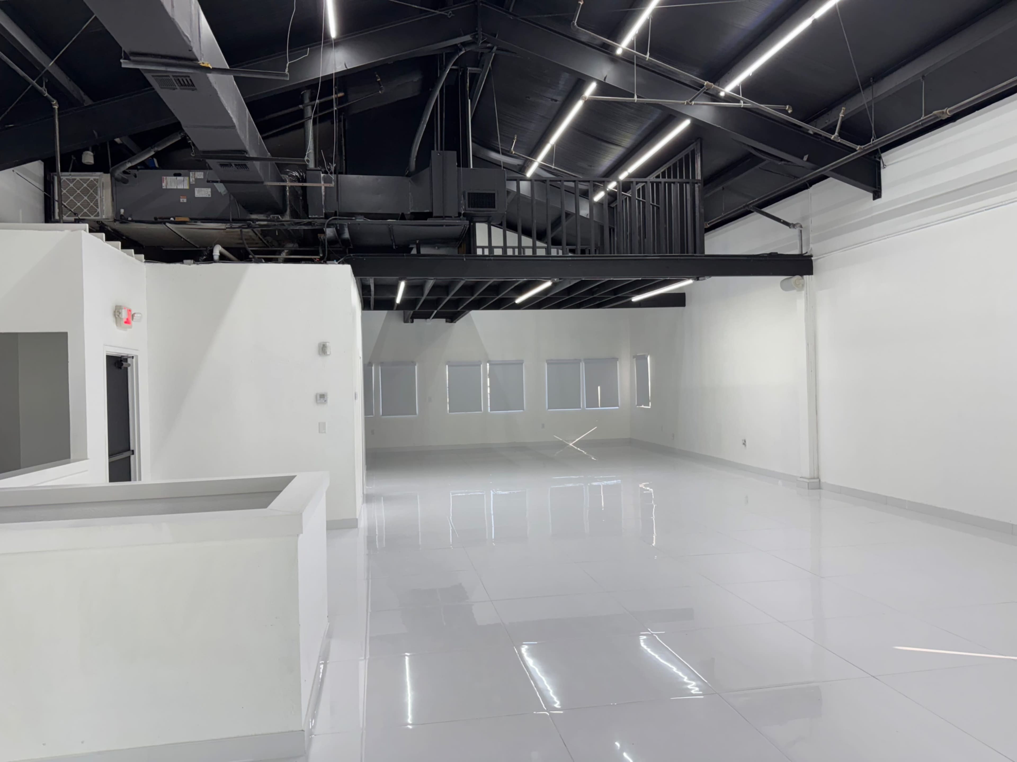 Modern 4,000 Sq Ft Industrial Creative Studio with Bar Set | Photo + Video Production Image in Mid West, Houston, TX