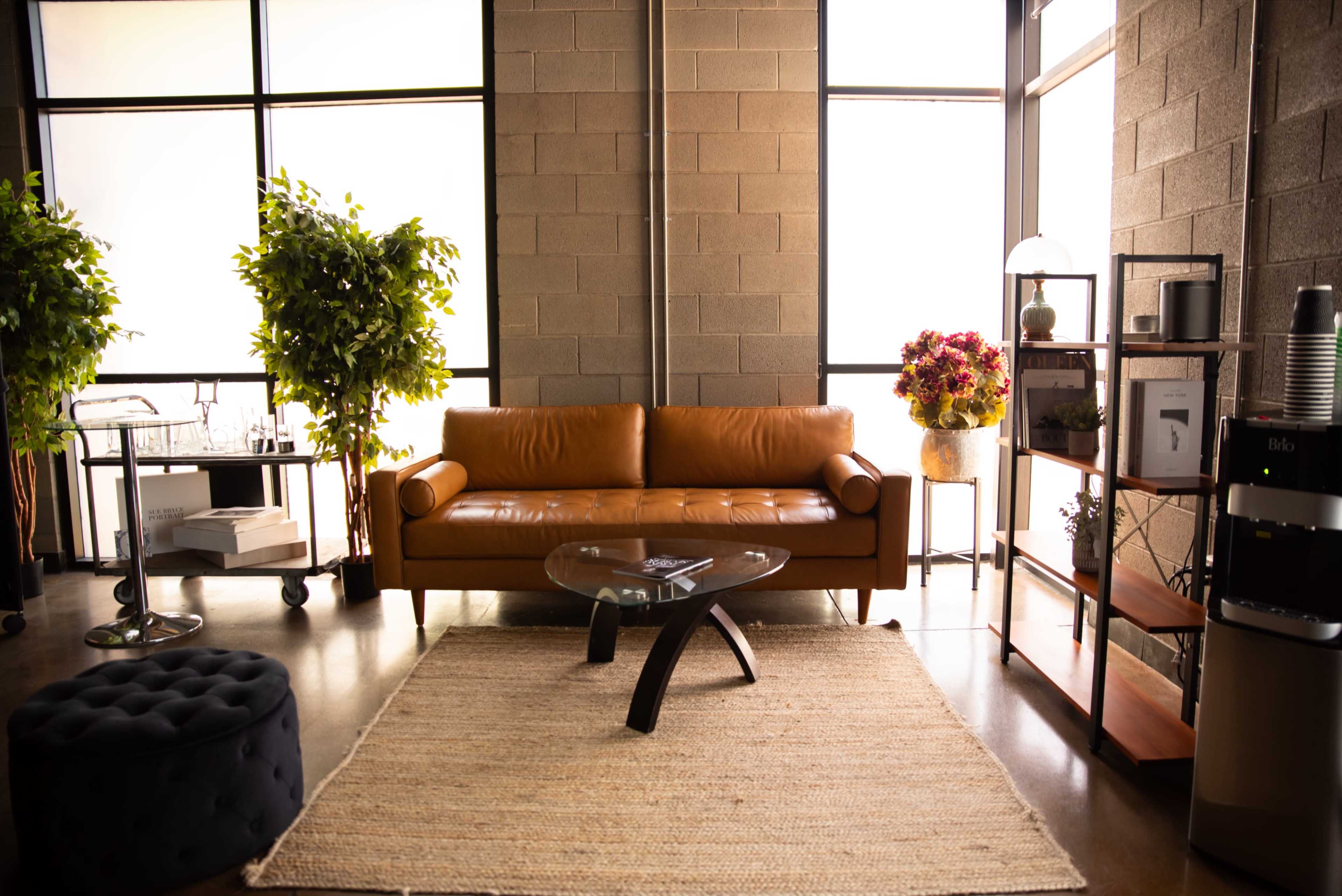 Industrial Scottsdale Photo/Video Space - Podcast studio, commercial space, broadcasting, networking, etc. Image in Scottsdale Ridge, Scottsdale, AZ