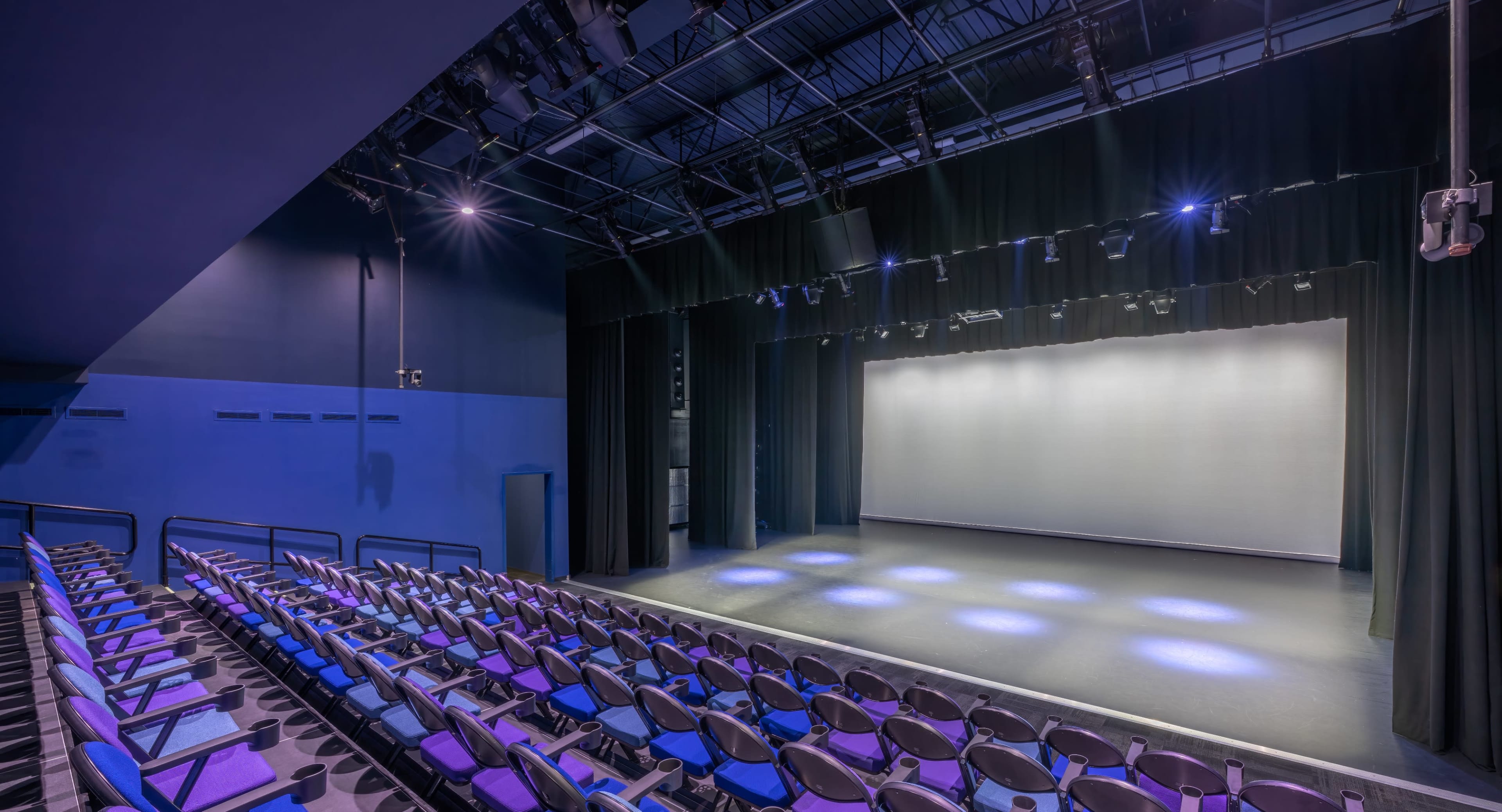 138 seater state-of-the-art theater Image in Edgewood, atlanta, GA