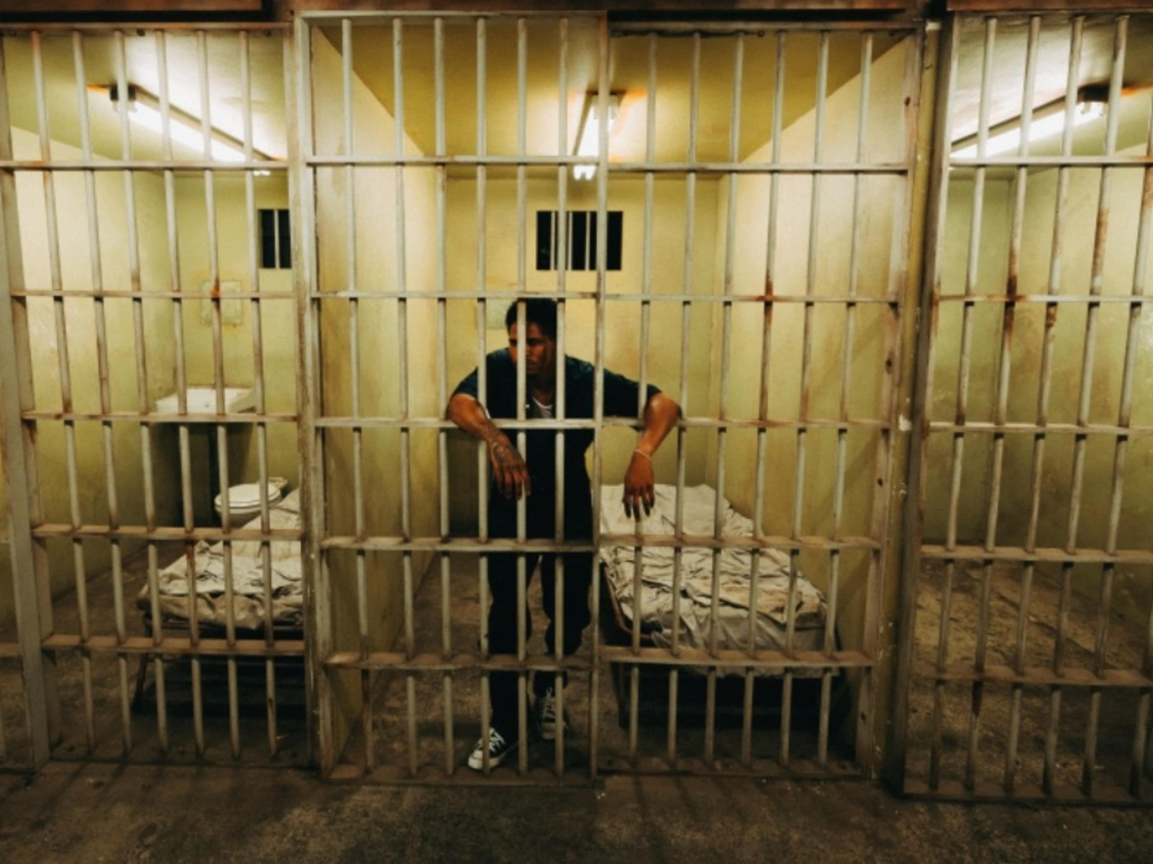 Jail Cellblock Set