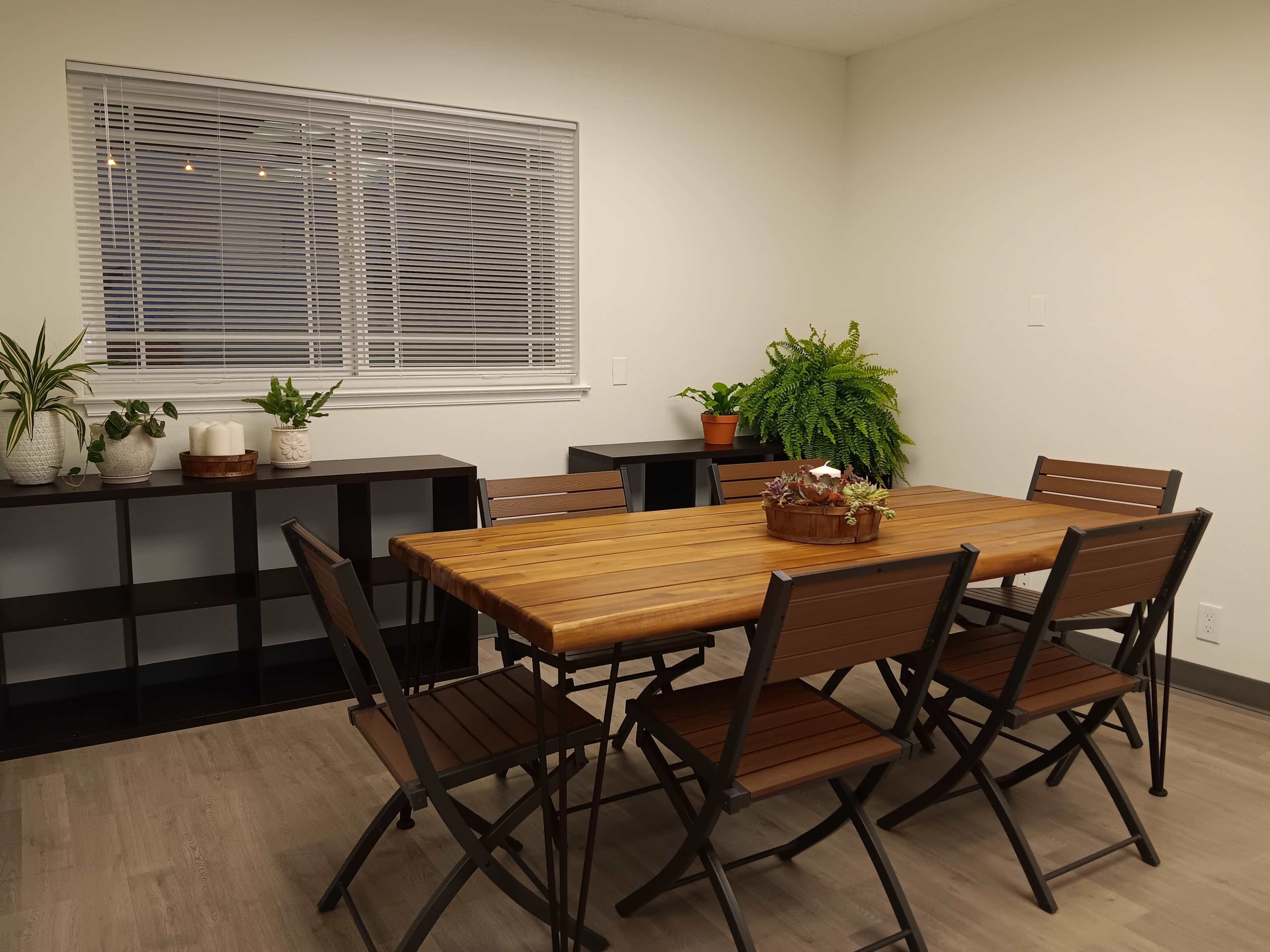 Plant Shop Boutique and Meeting Rooms (Indoors) Image in Central San Jose, San Jose, CA