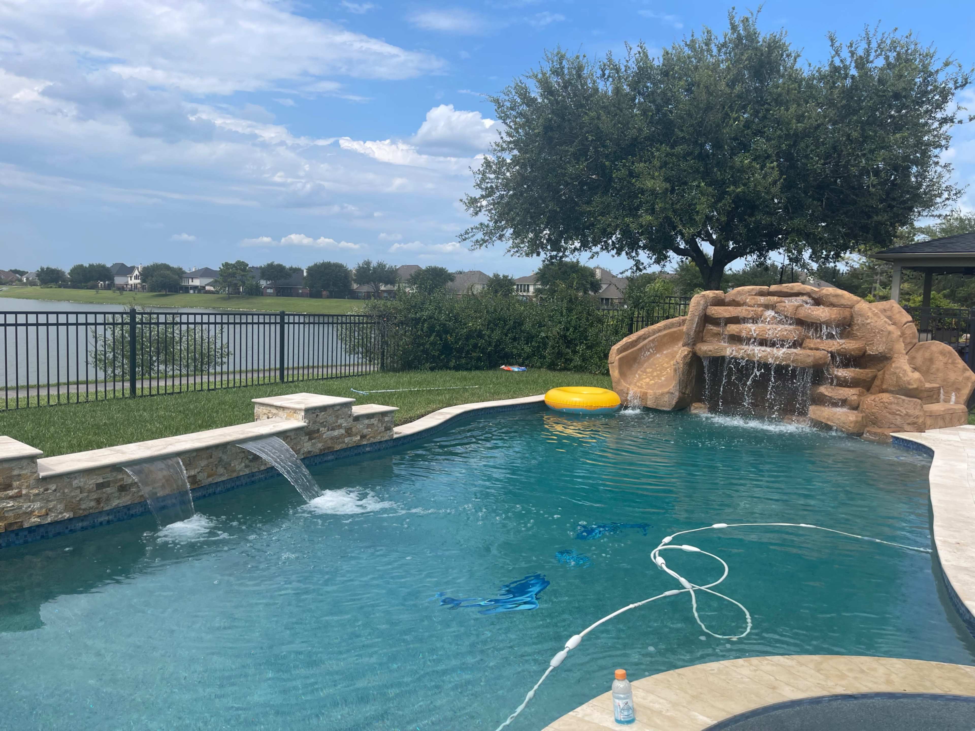 Private Heated Pool with Lake View & Outdoor Kitchen Image in League City, League city, TX