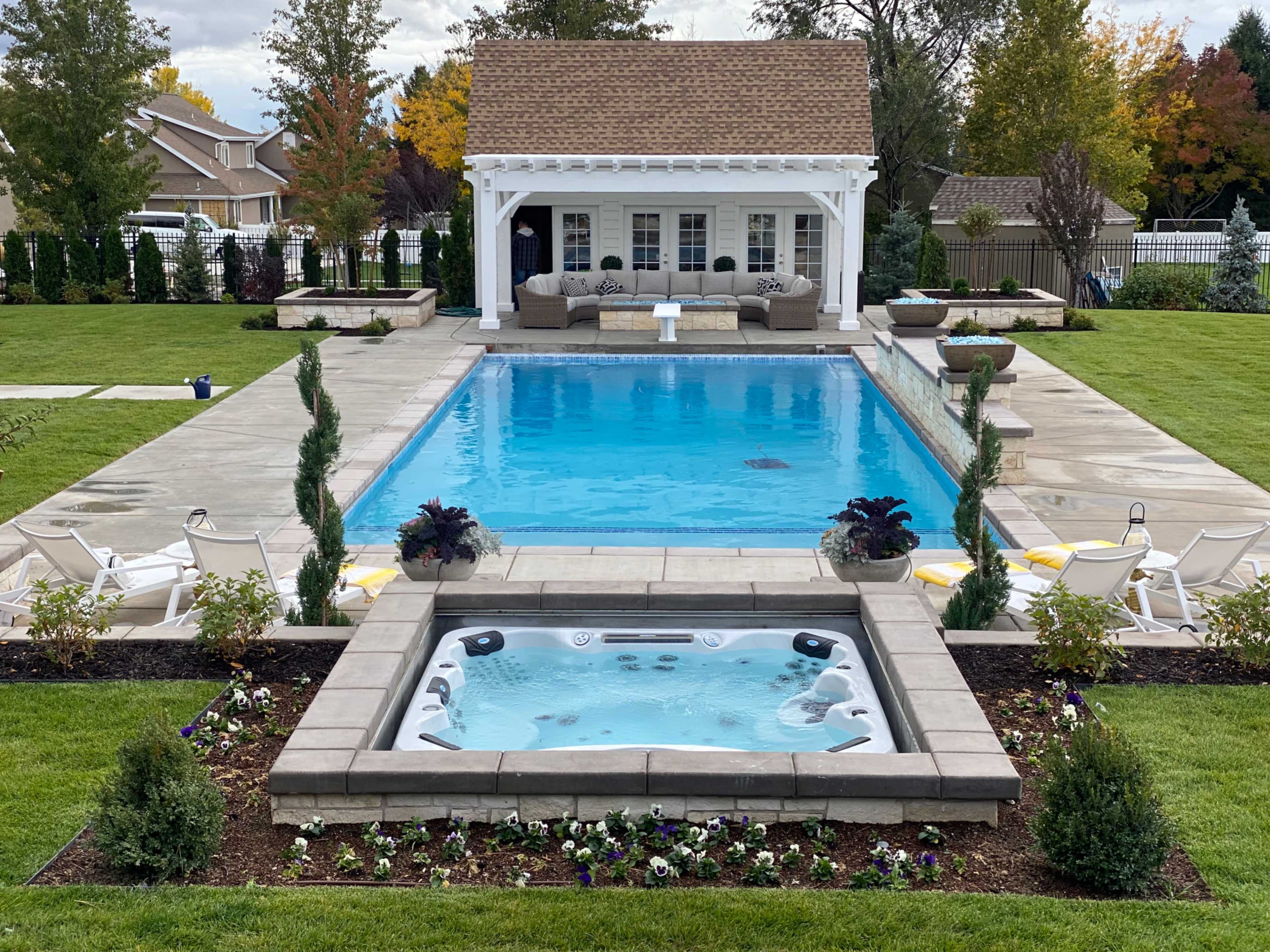 Stunning Alpine Yard and Pool Image in Alpine, Alpine, UT