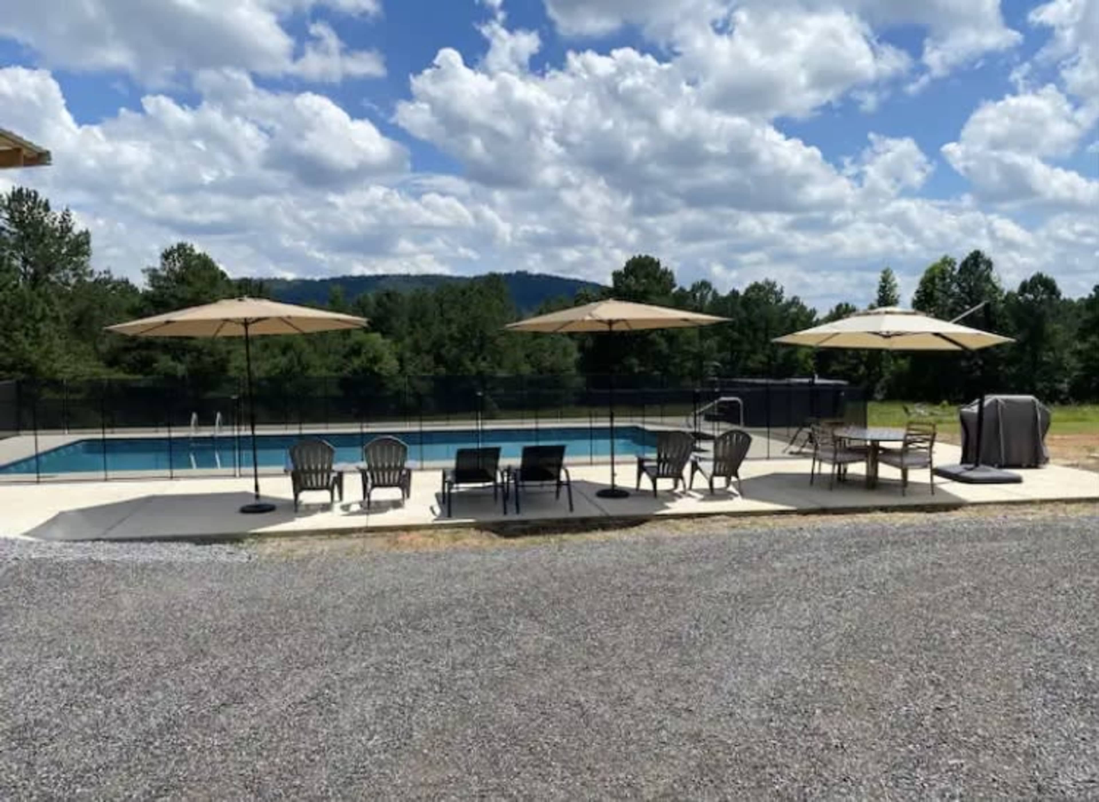 Luxury Farmhouse on 15 Acres: Private Pool, Fast Wifi and Incredible Views! Image in , Summerville, GA