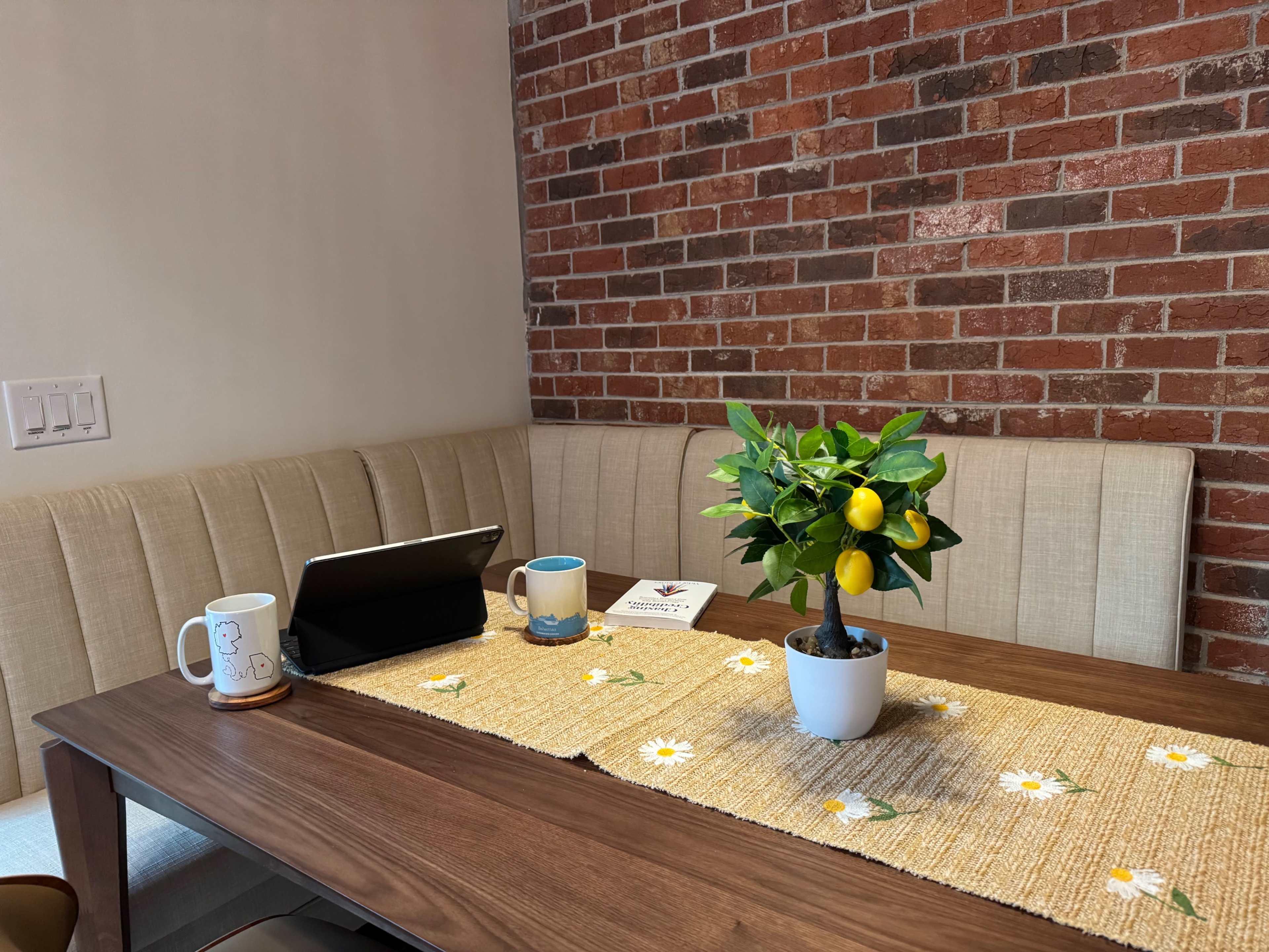 Charming 10-Acre Modern Farmhouse for Photo Shoot Image in , Stockbridge, GA