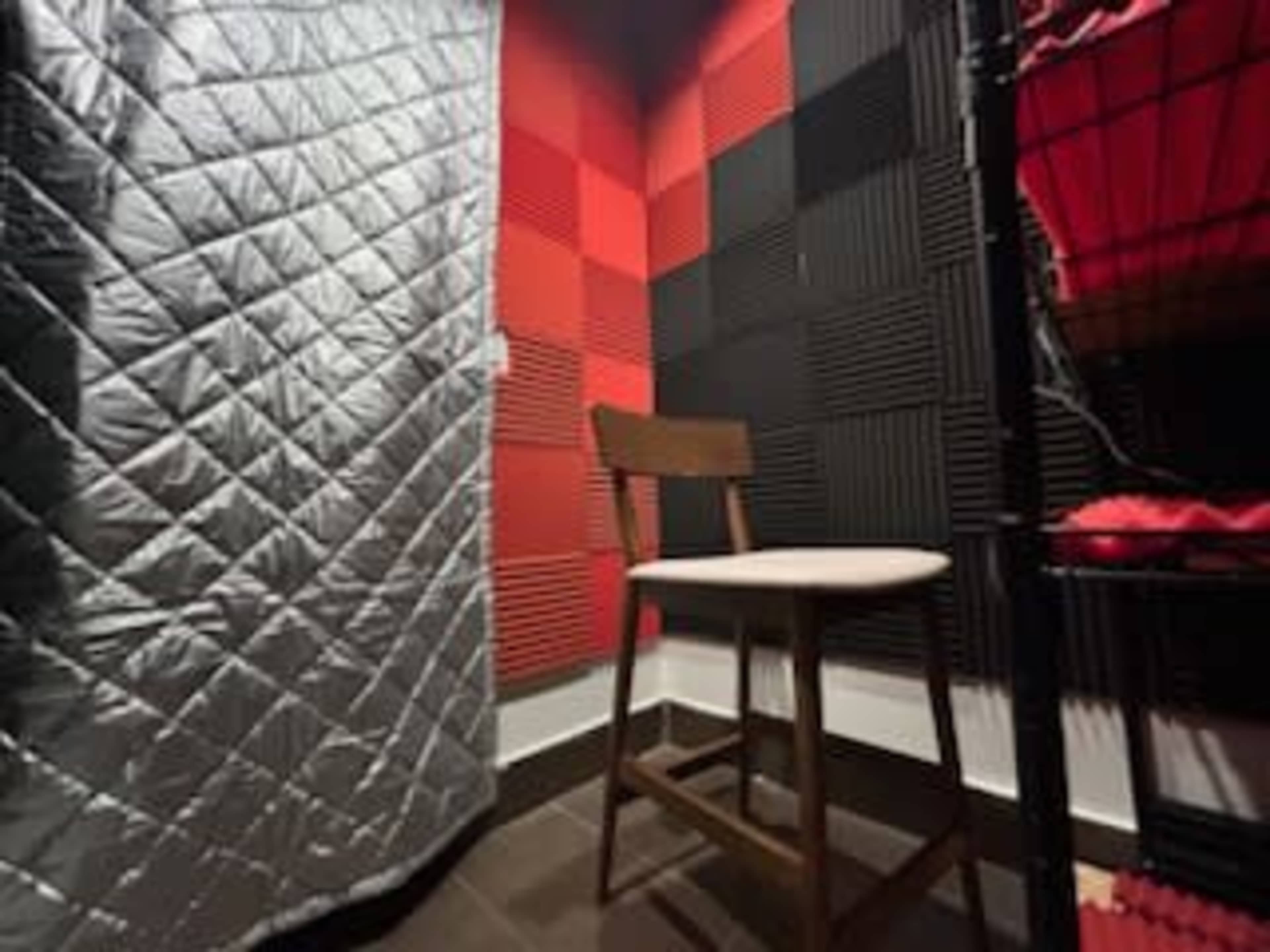 Soundproof Recording Studio for Actors Image in Crown Heights, Brooklyn, NY
