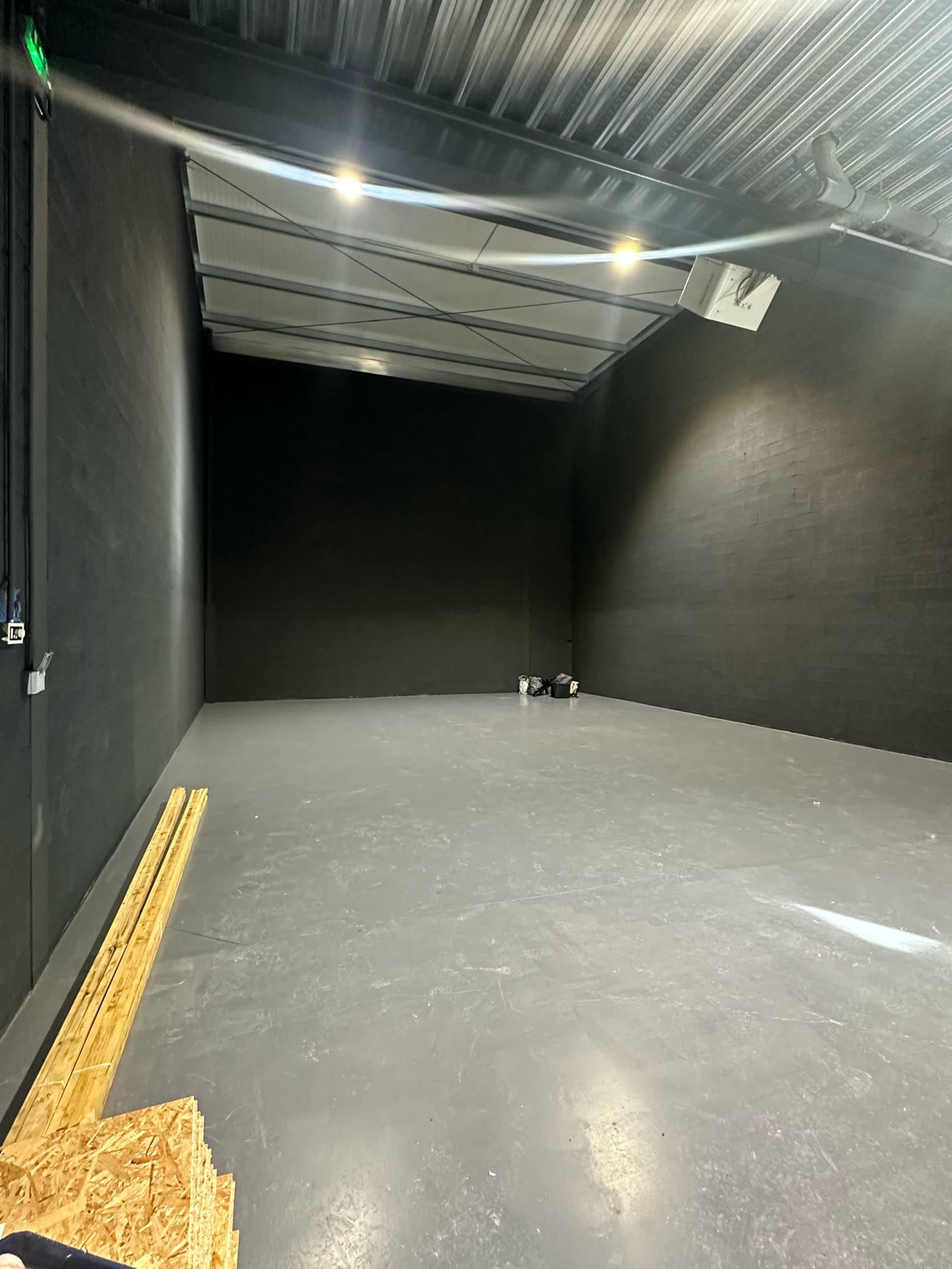 Hangar Video Image in , Pontault Combault, 