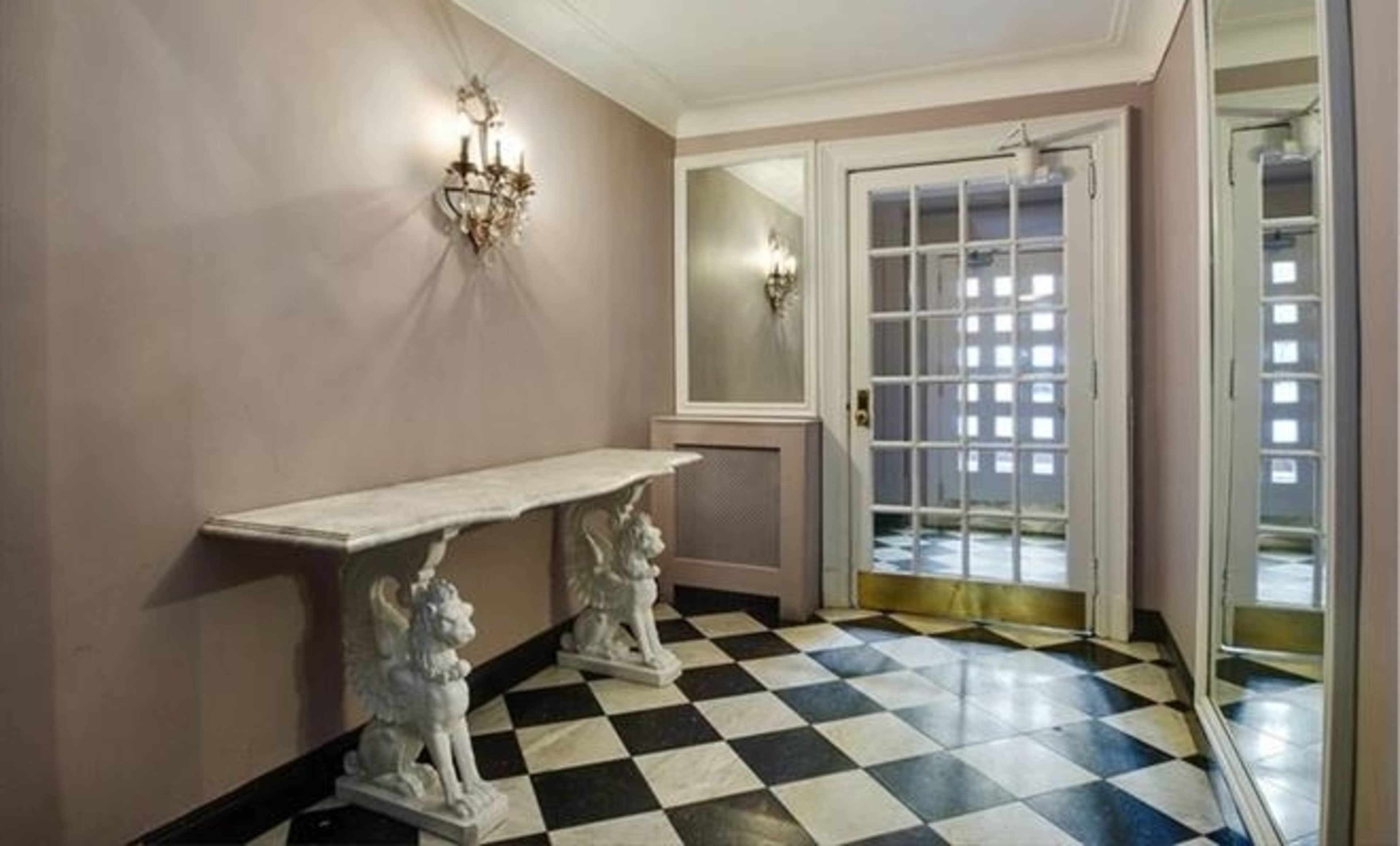 Gramercy Park Duplex with Stunning Views Image in Midtown Manhattan, New York City, NY