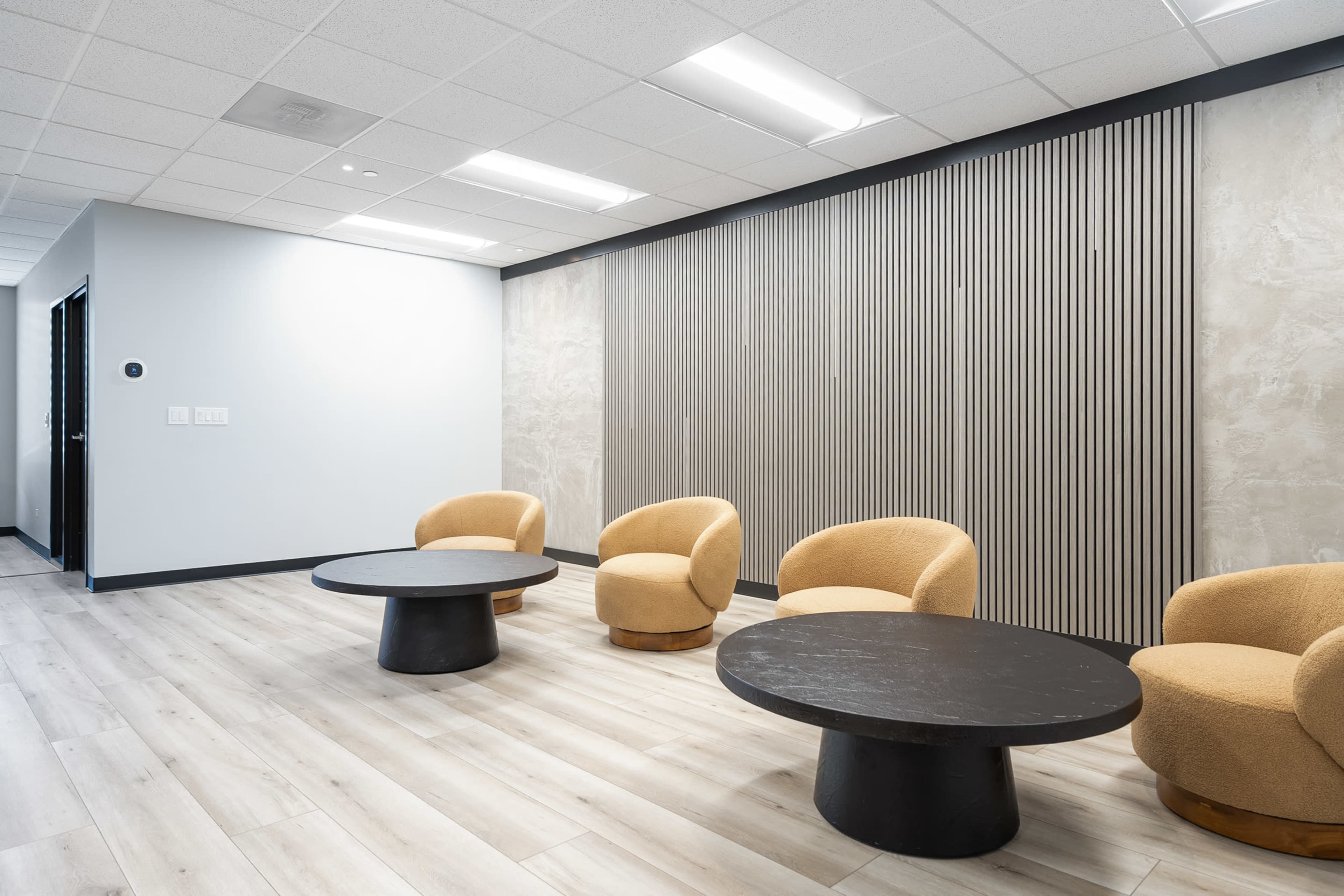 Sleek, Modern Space for Meetings, Events, or Evenings In Image in Dundee Township, ElGIN, IL