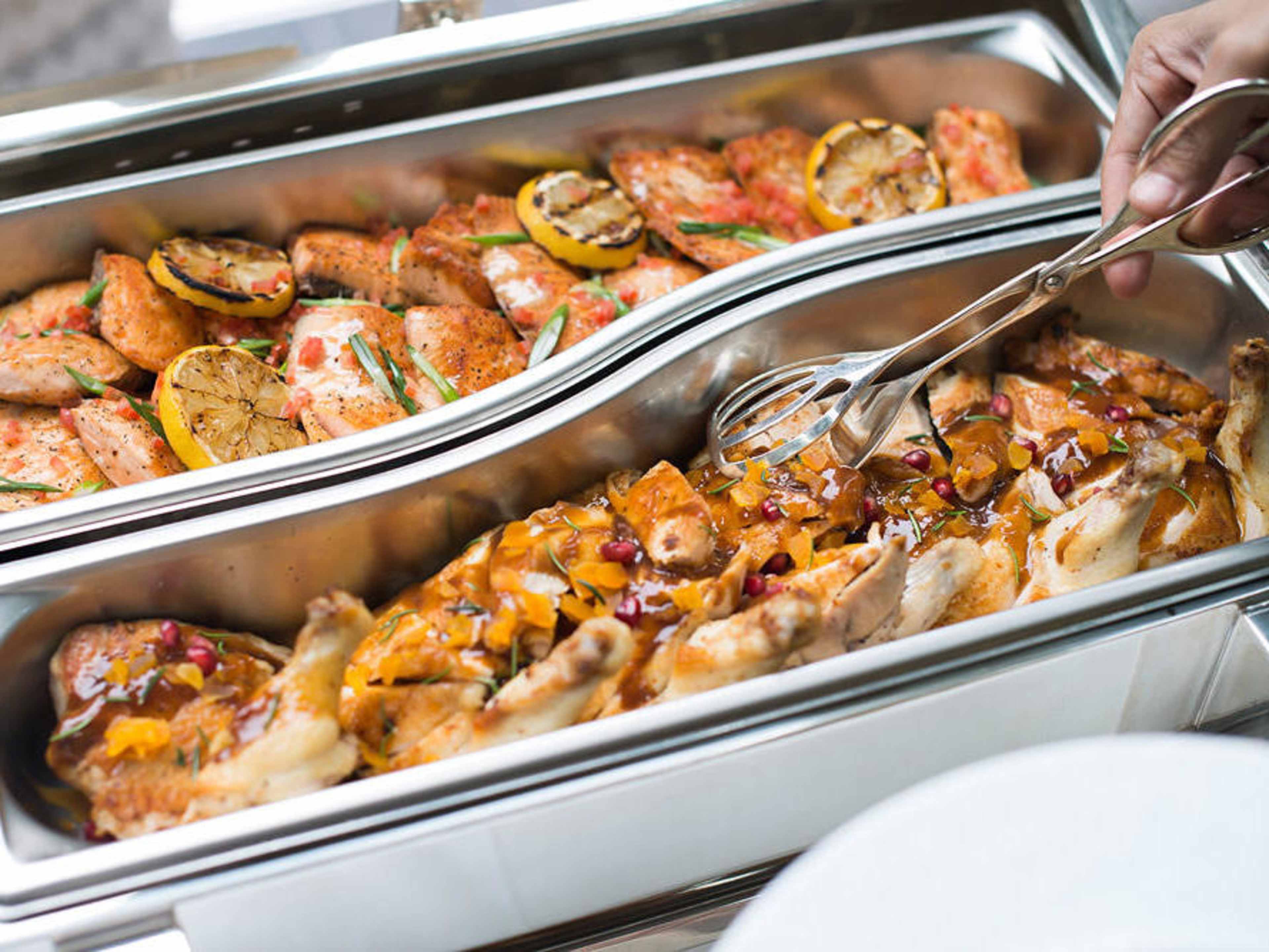 Hot Lunch/Dinner Entrées (specify choice)