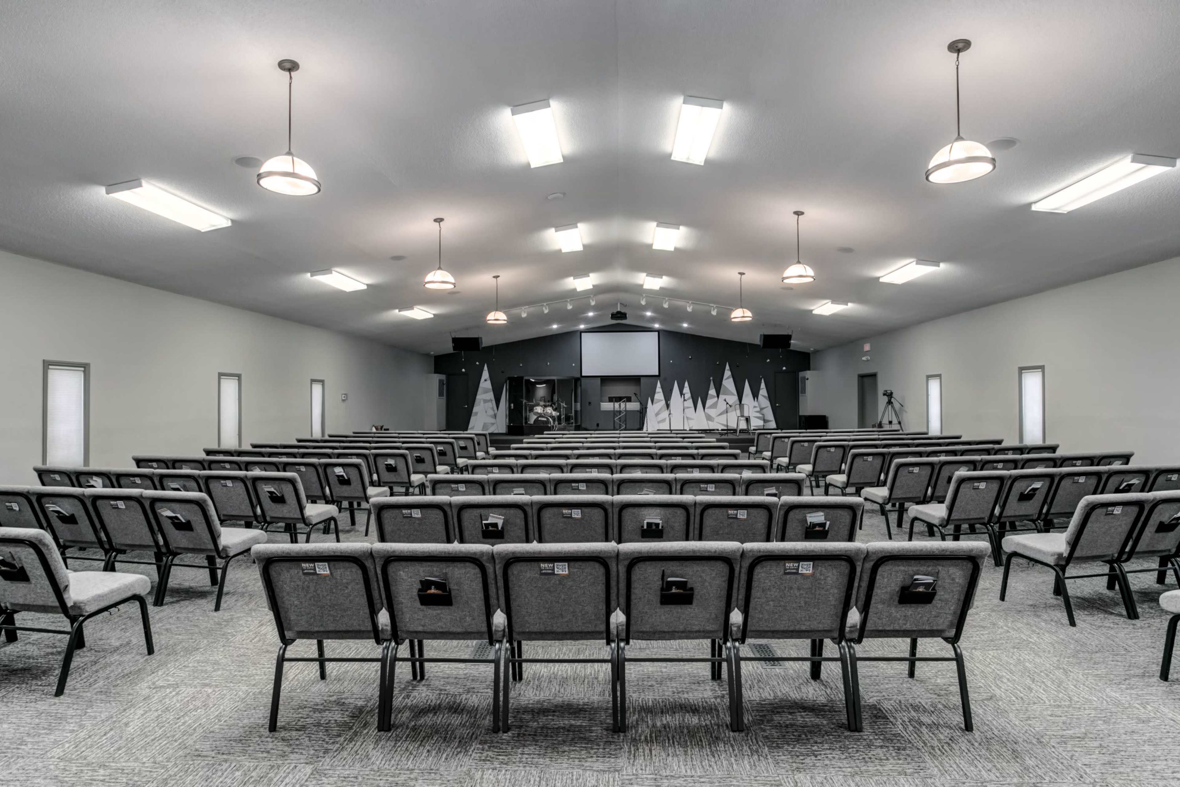 Spacious Church Hall with Modern Amenities and Ample Parking Image in Blue Township, Independence, MO