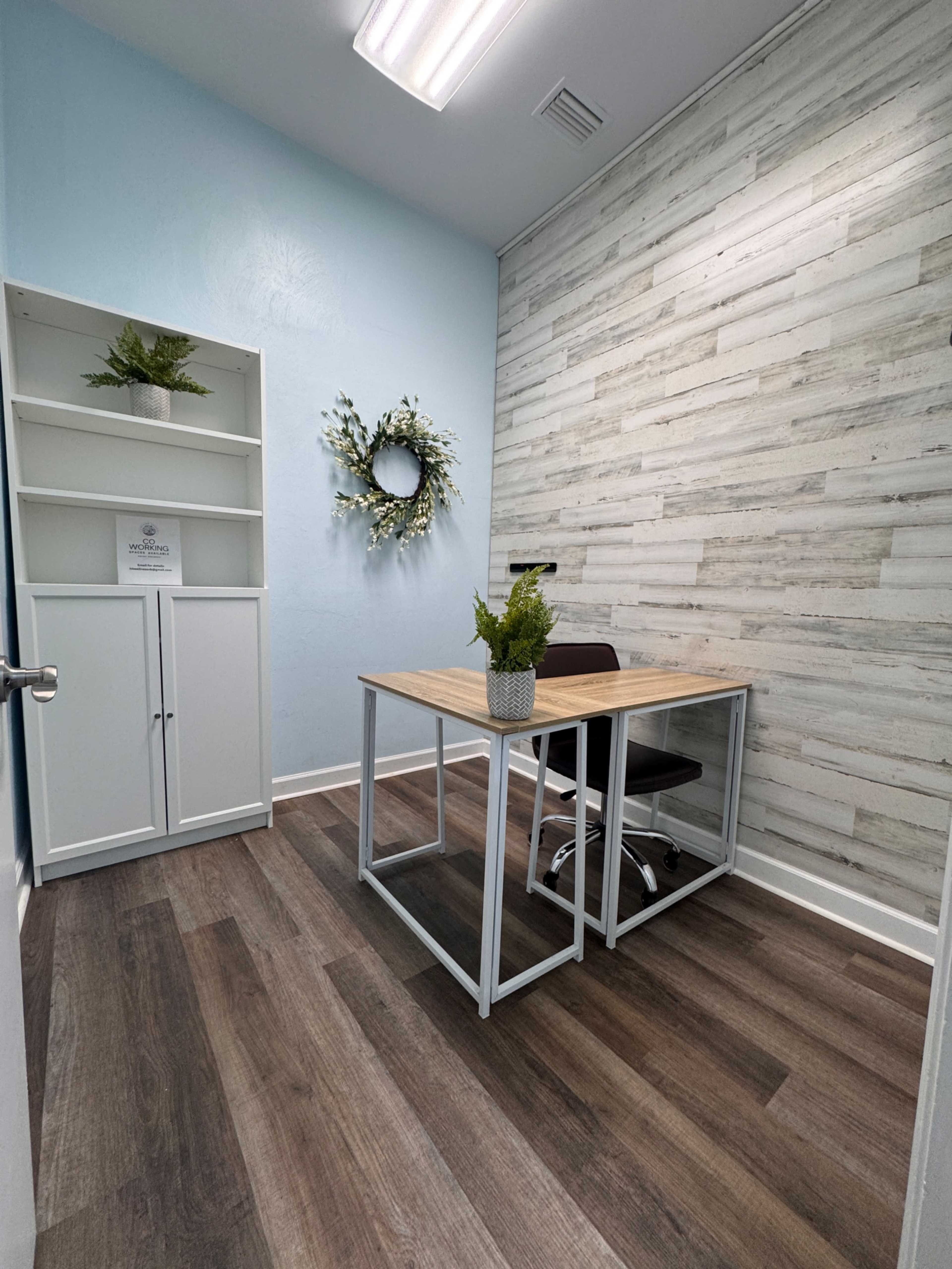 Co-Working Meeting Space Room D Image in Northwest, Virginia Beach, VA