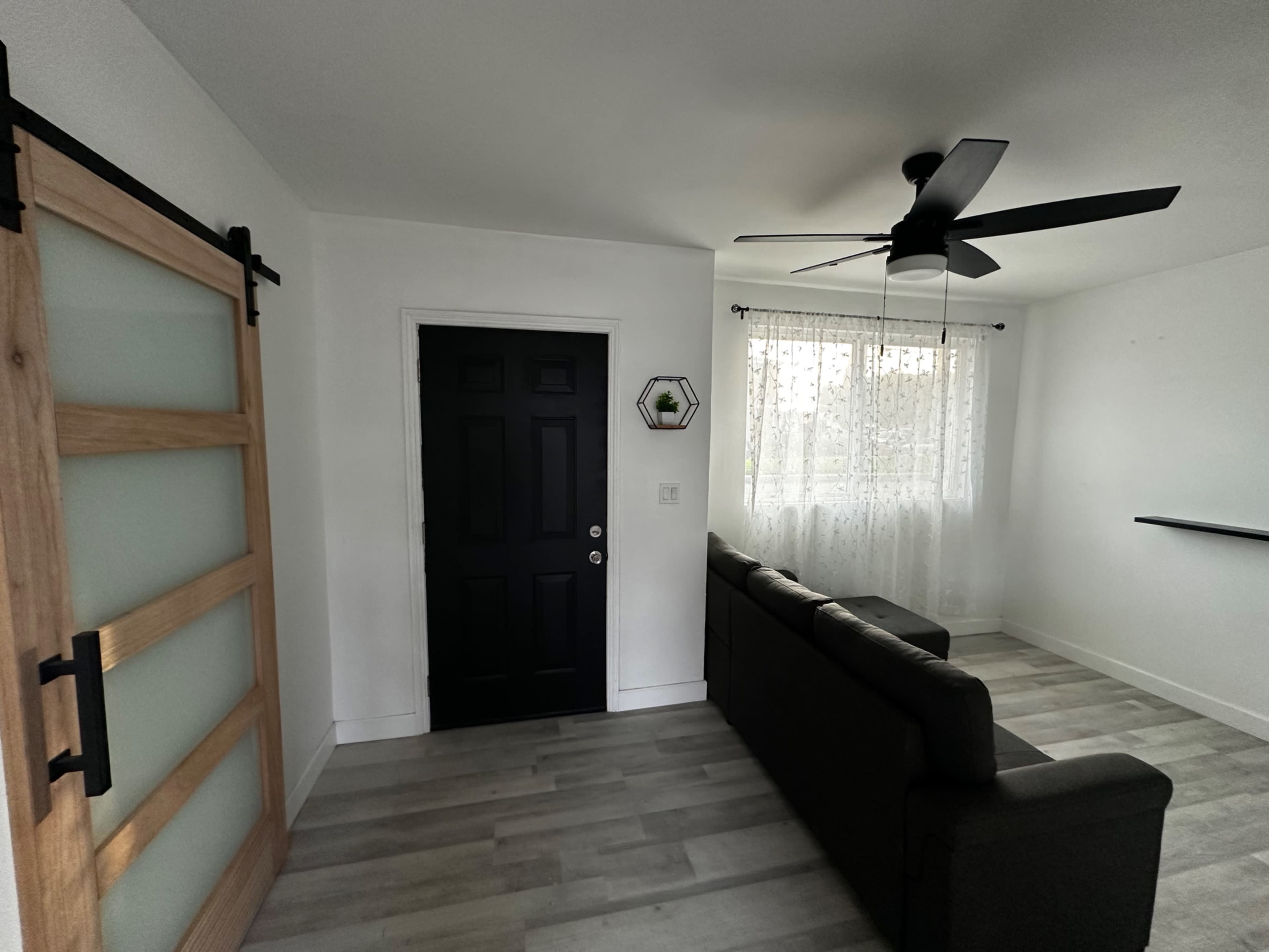 Paramount Perch Image in Paramount, Paramount, CA