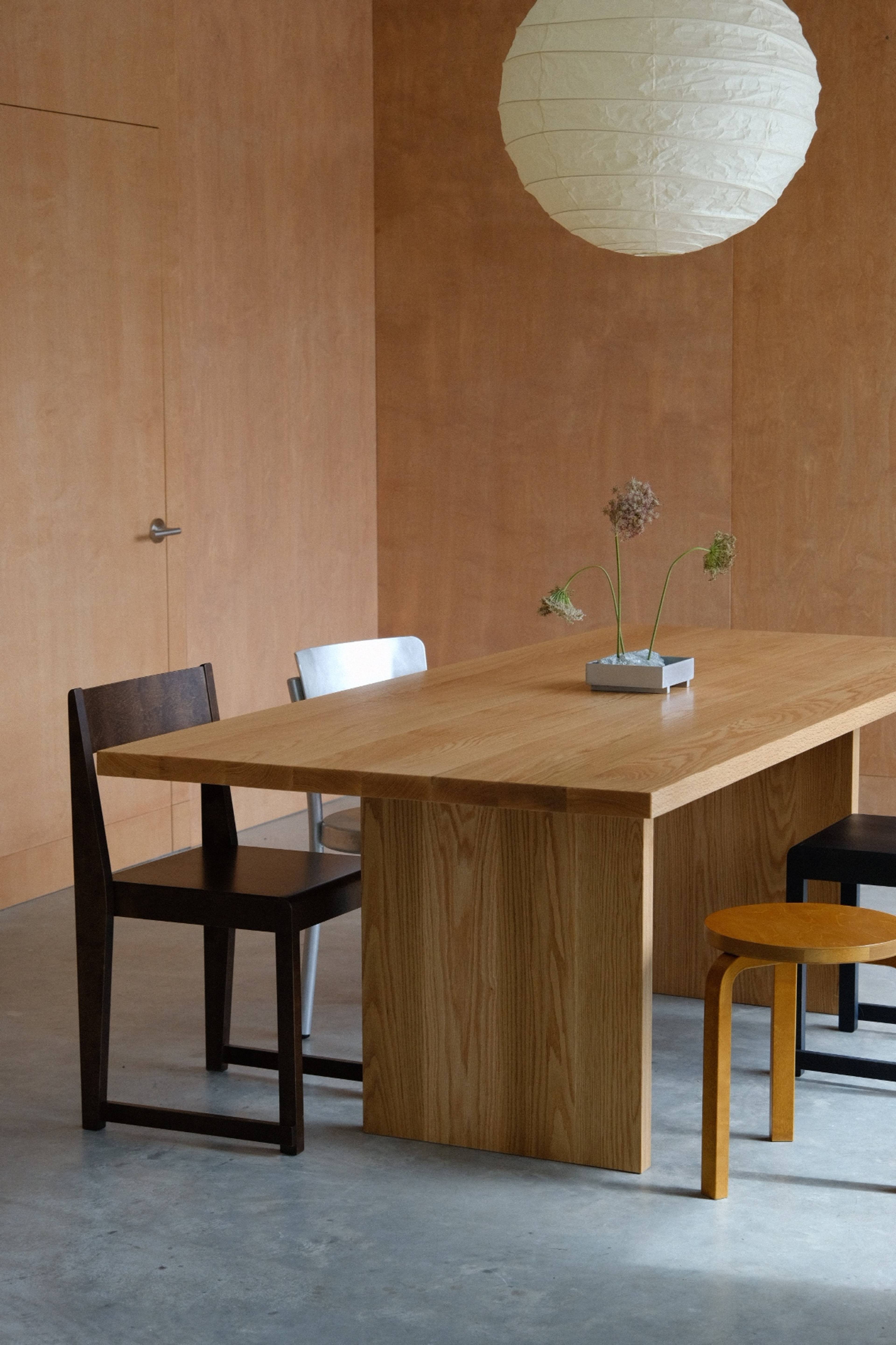 Neighbourhood coffee shop and wine bar with minimalistic design Image in Penticton, Penticton, BC