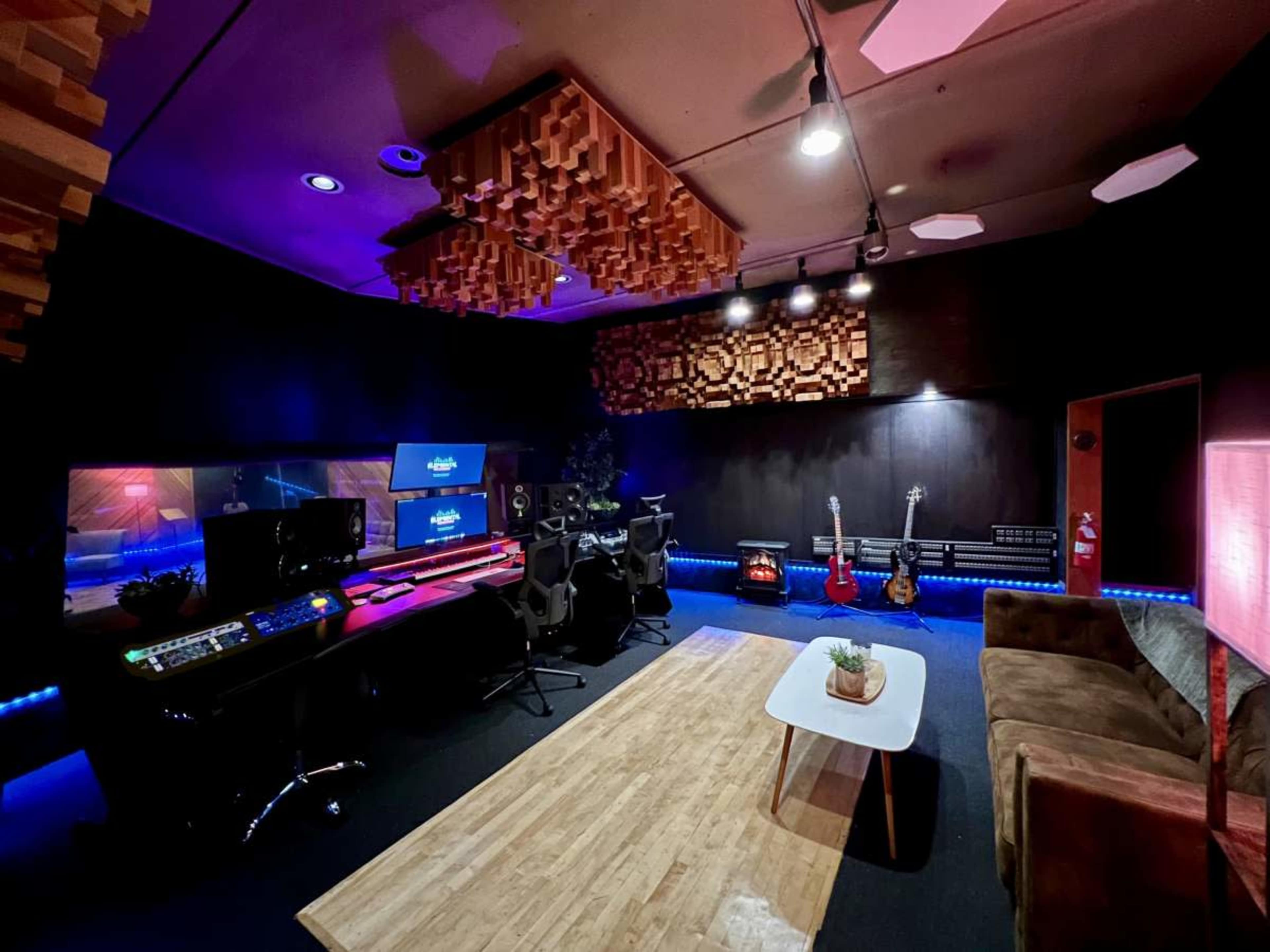 Recording Studio Image in Sawtelle, Los Angeles, CA