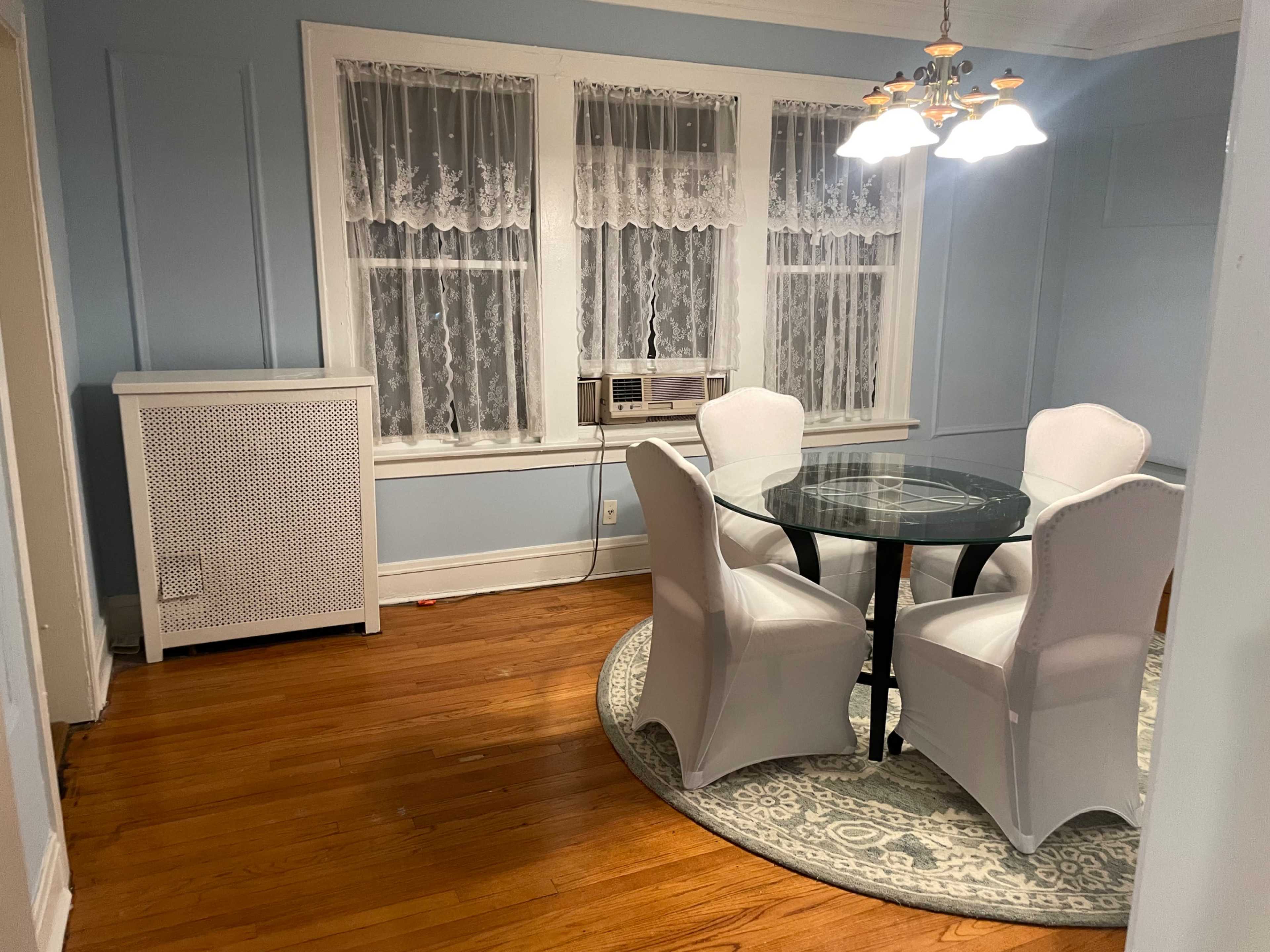 Historic Chicago Apartment with Charm Image in South Side, Chicago, IL