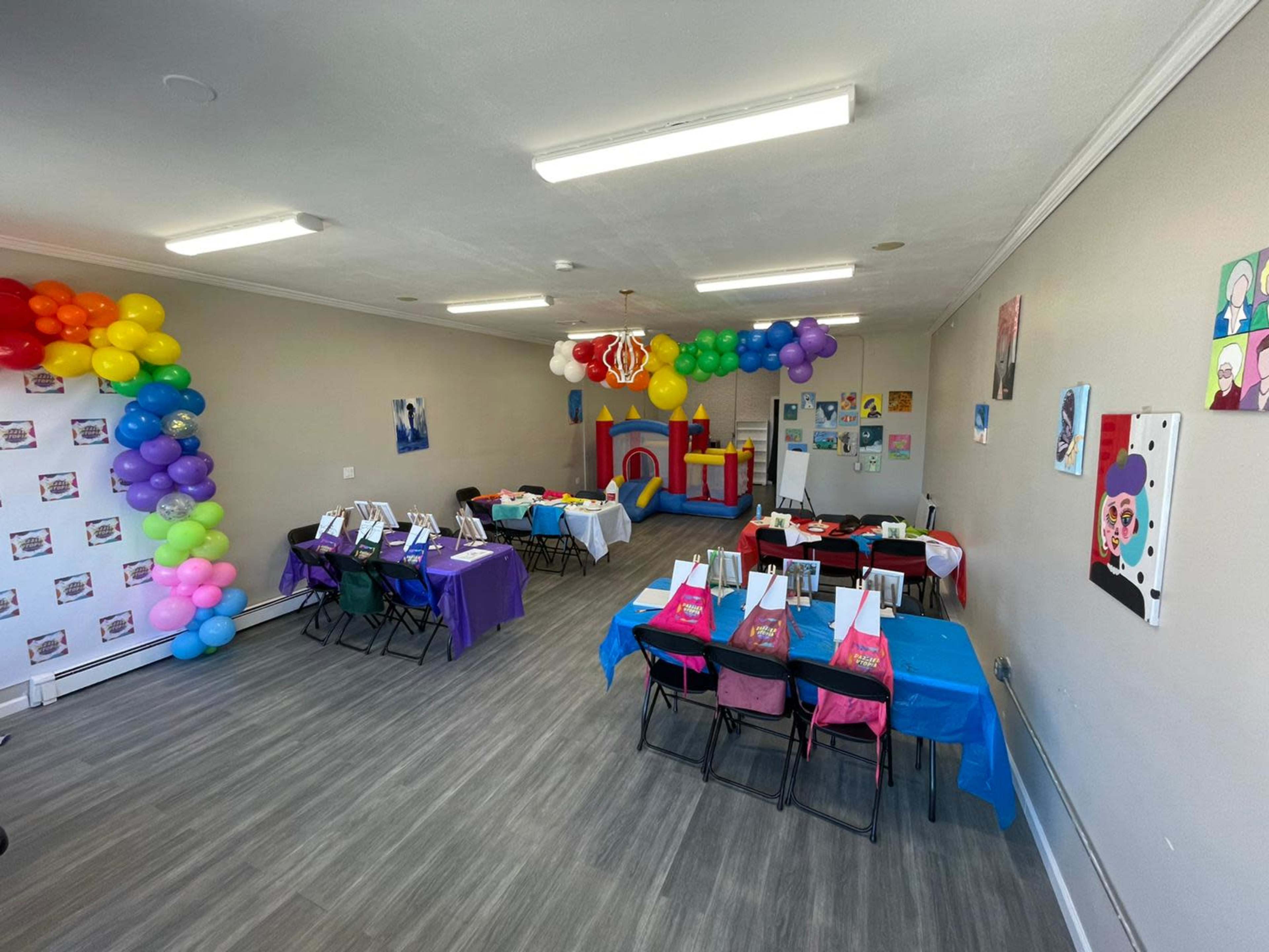 Dynamic Space Perfect for Production. Image in Babylon, North Babylon, NY