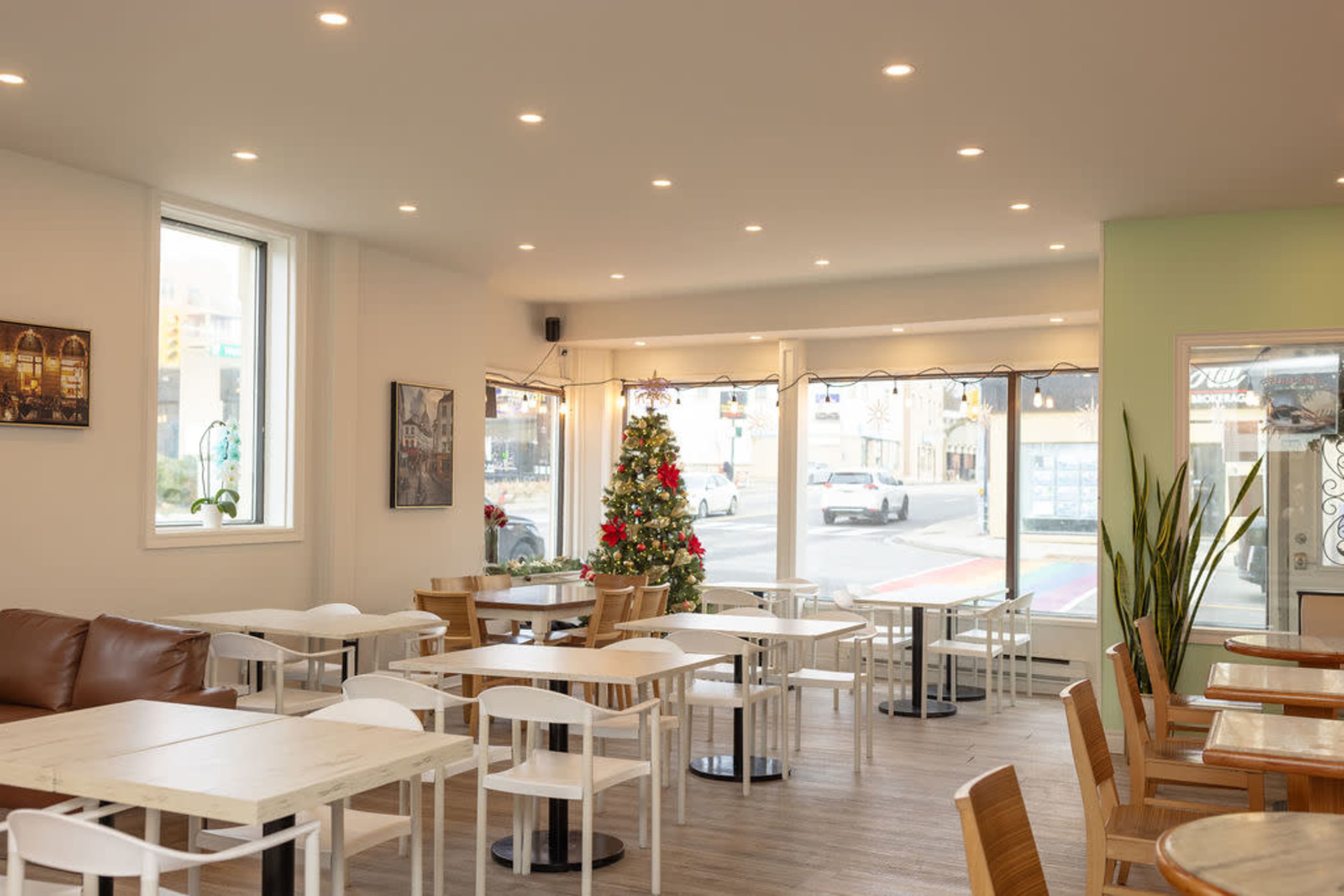 Bright & Inviting Cafe Near Downtown Aurora Image in Aurora, Aurora, ON