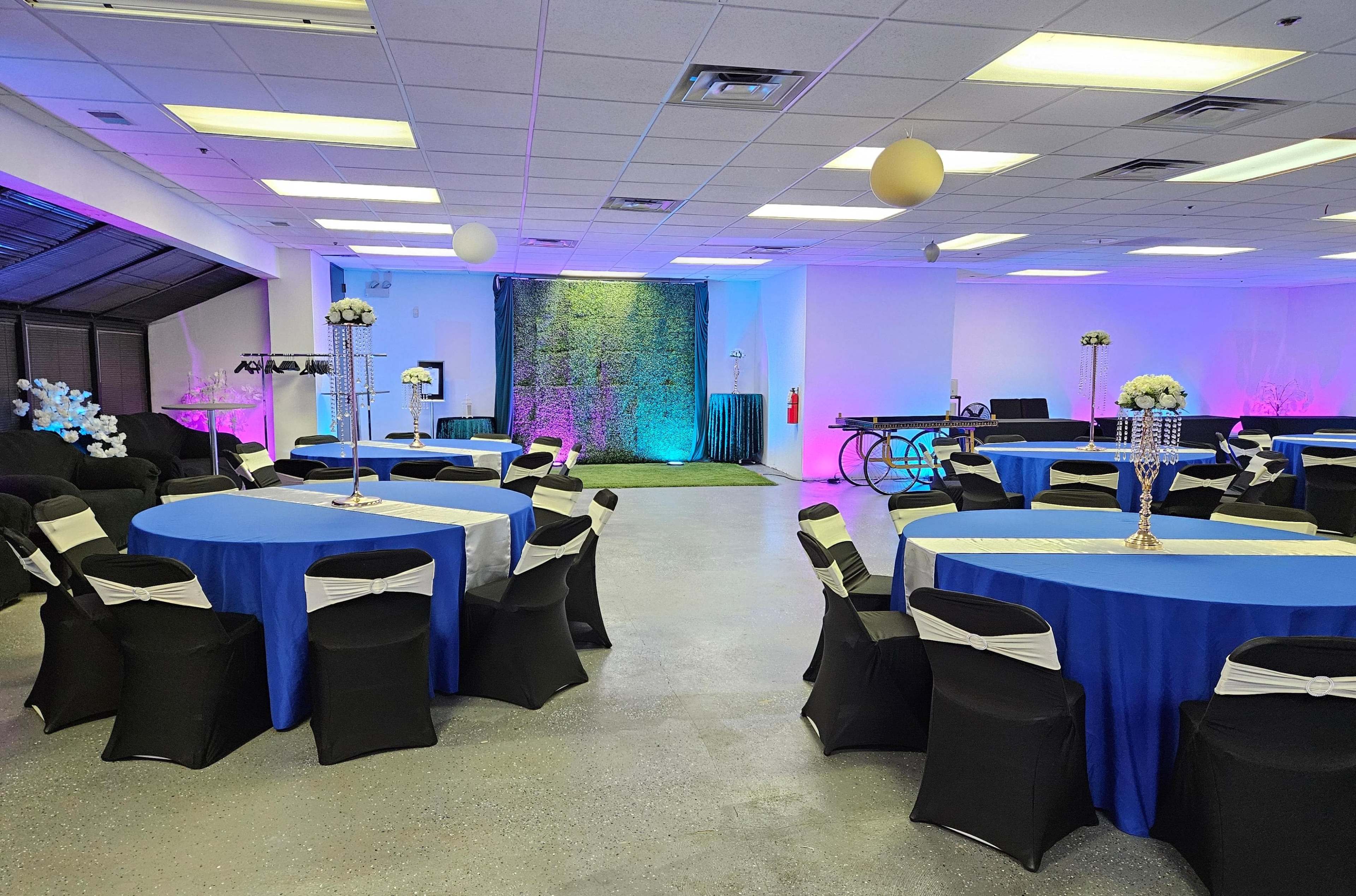 Schaumburg Private Events Conference and Employment Opportunities Image in Schaumburg Township, Schaumburg, IL