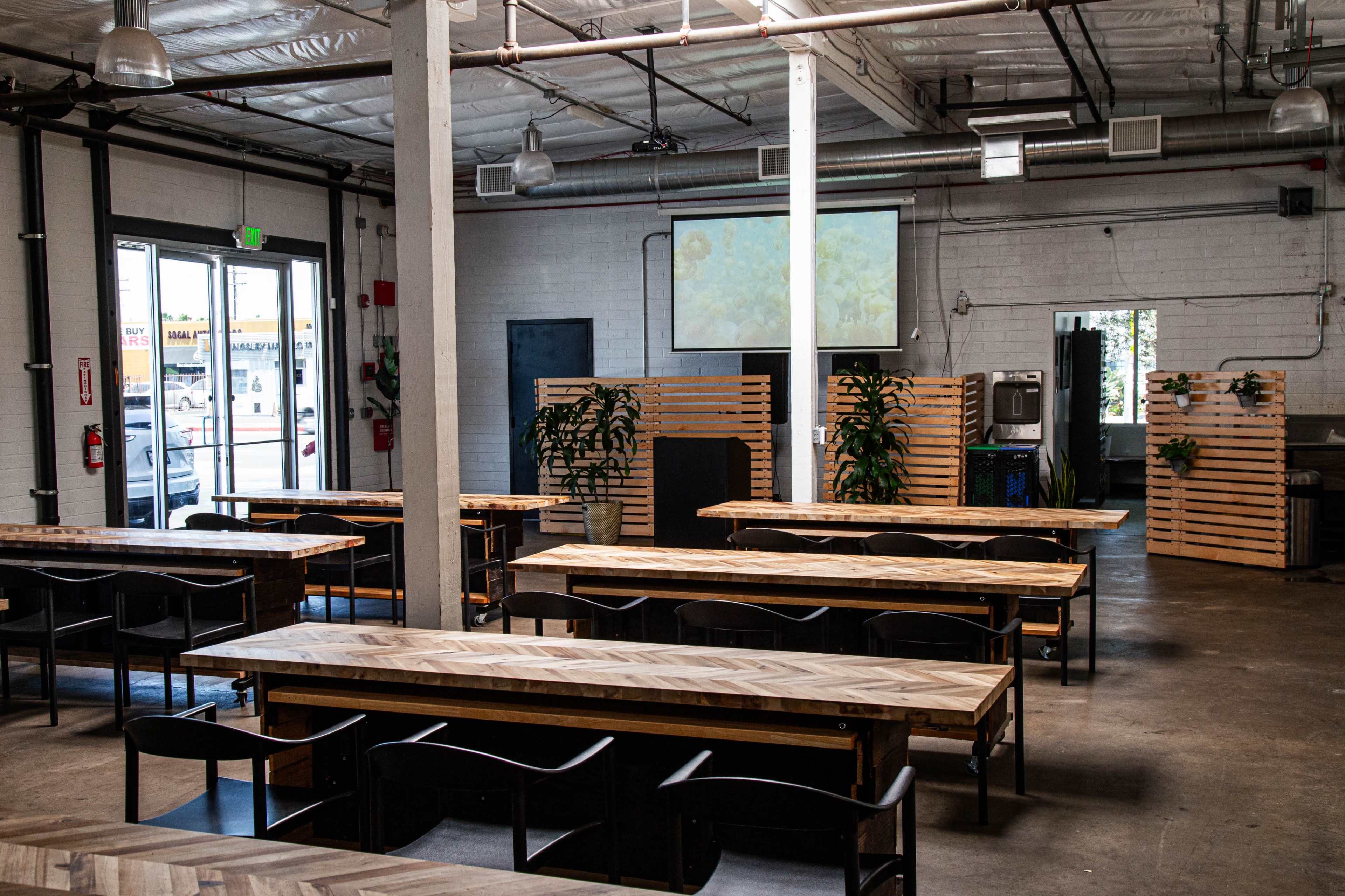 Industrial Indoor and Outdoor Flexible Open Event Space Image in Westside Costa Mesa, Costa Mesa, CA