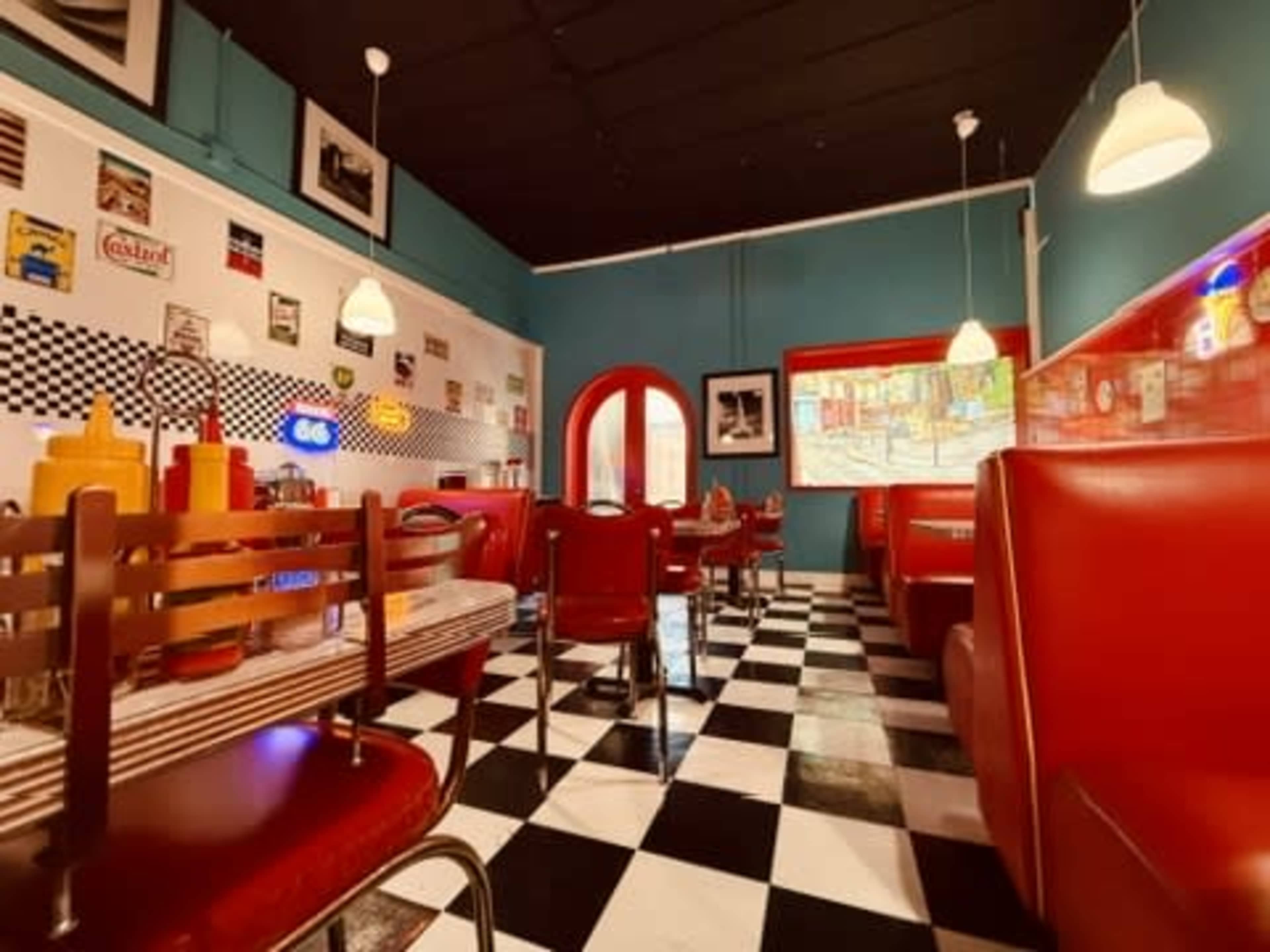 Retro 1950’s Diner Cafe Standing Set Image in Central LA, Los Angeles, CA