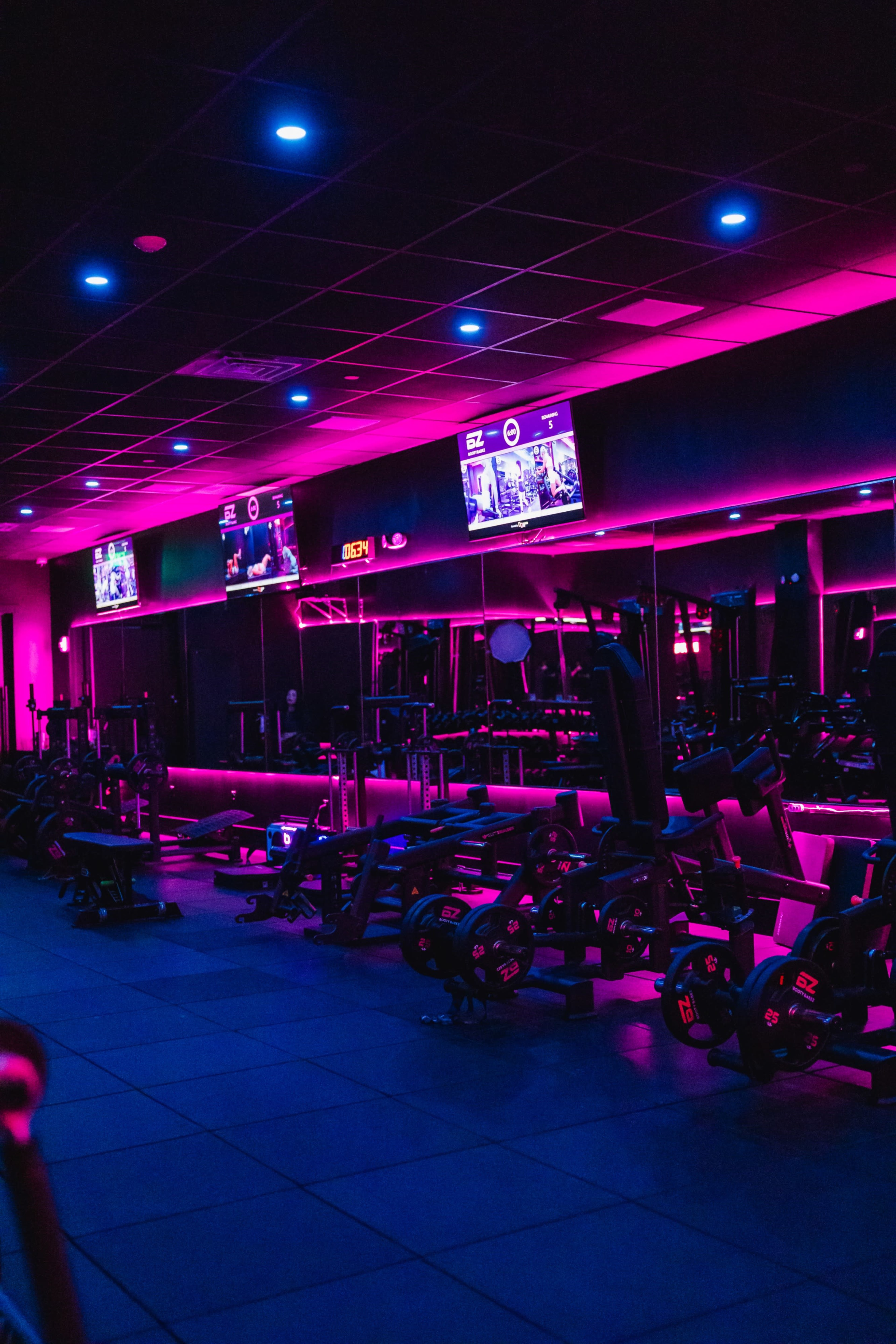 Modern Downtown Studio in Water Street with Stunning Light & Premium Fitness Equipmen Image in Channel District, Tampa, FL