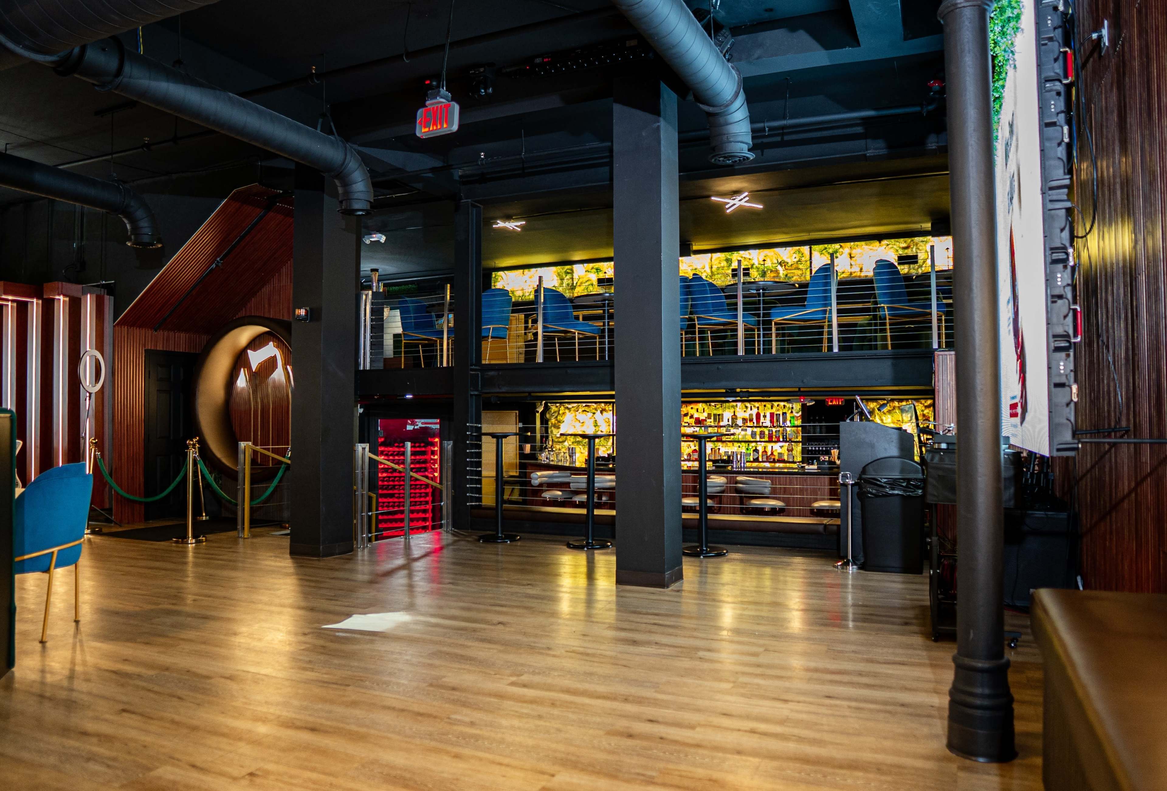 Downtown Orlando, Luxury Lounge Restaurant Image in Central Business District, Orlando, FL