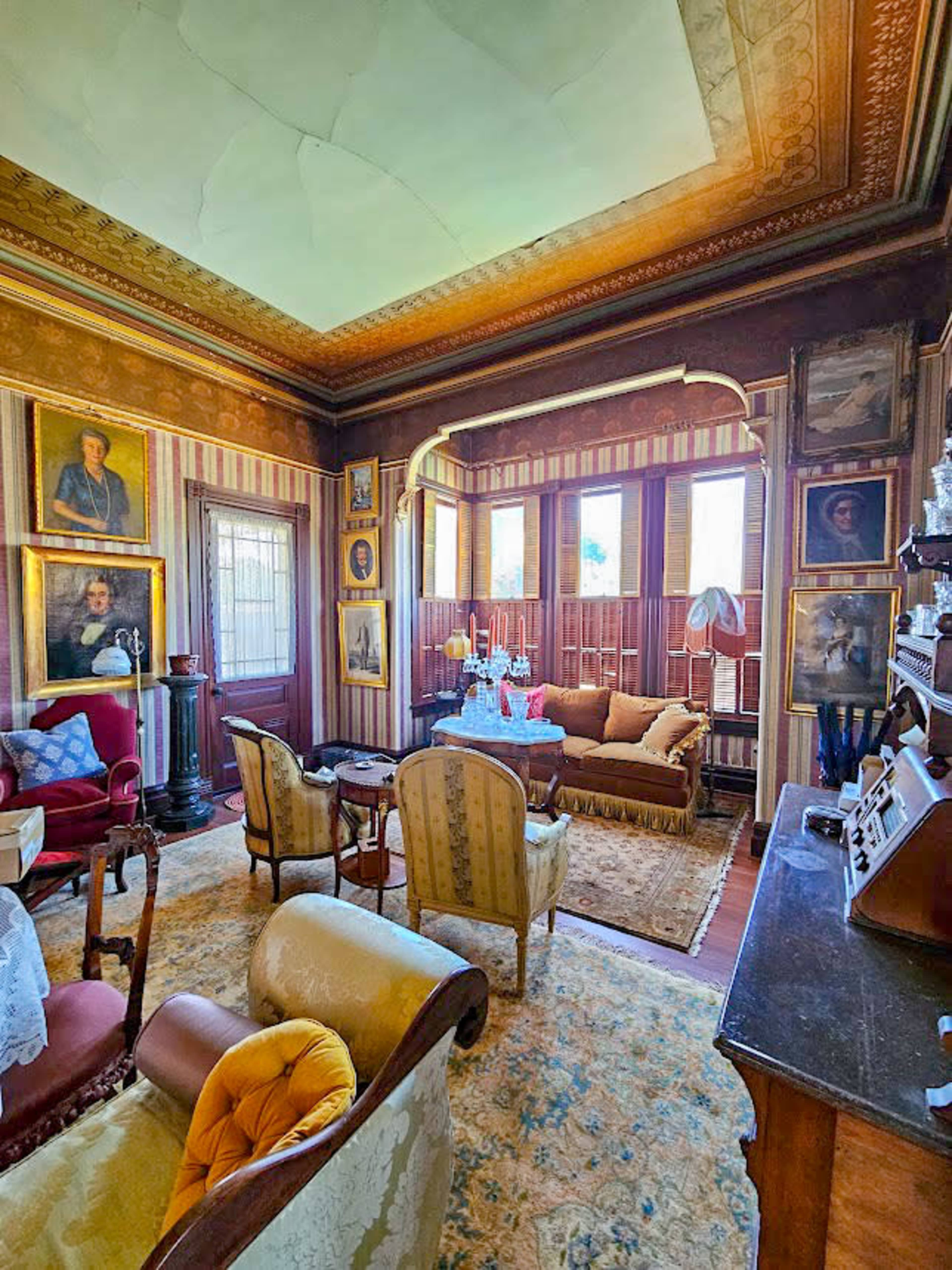 Period Victorian Historic Inn & European Gardens Image in Visalia, Visalia, CA