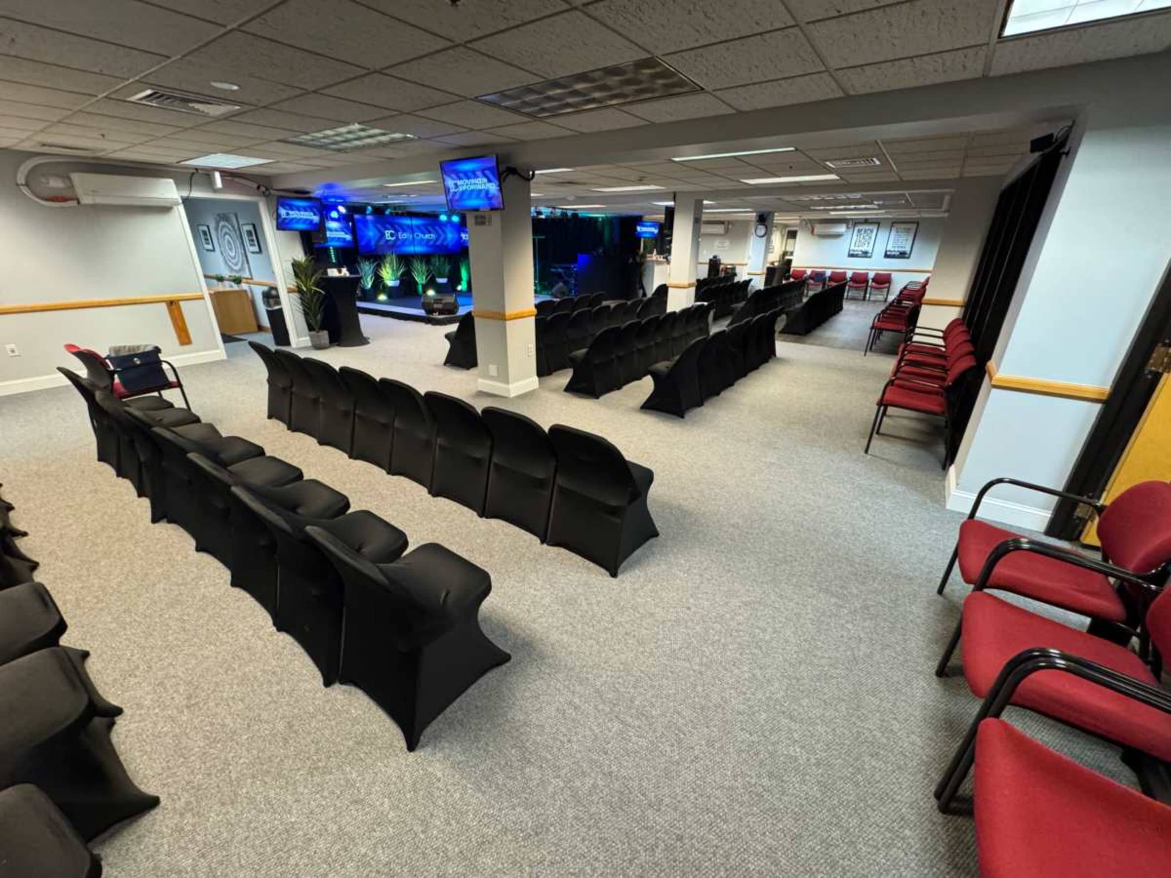 Meeting Space, Events, Church Services, Podcast Studio, Photoshoot Image in Medford, Medford, MA
