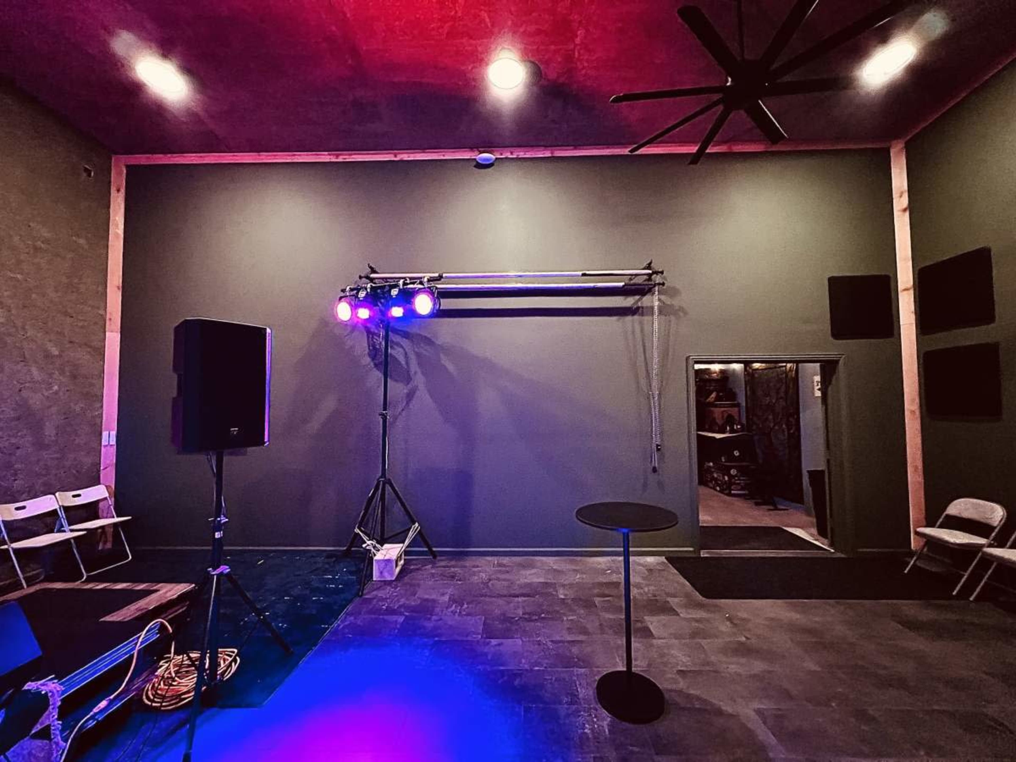 live music, photo shoots, video shoots, small events, great sound and vibe, private entrance and outdoor yard Image in North Lamar, austin, TX