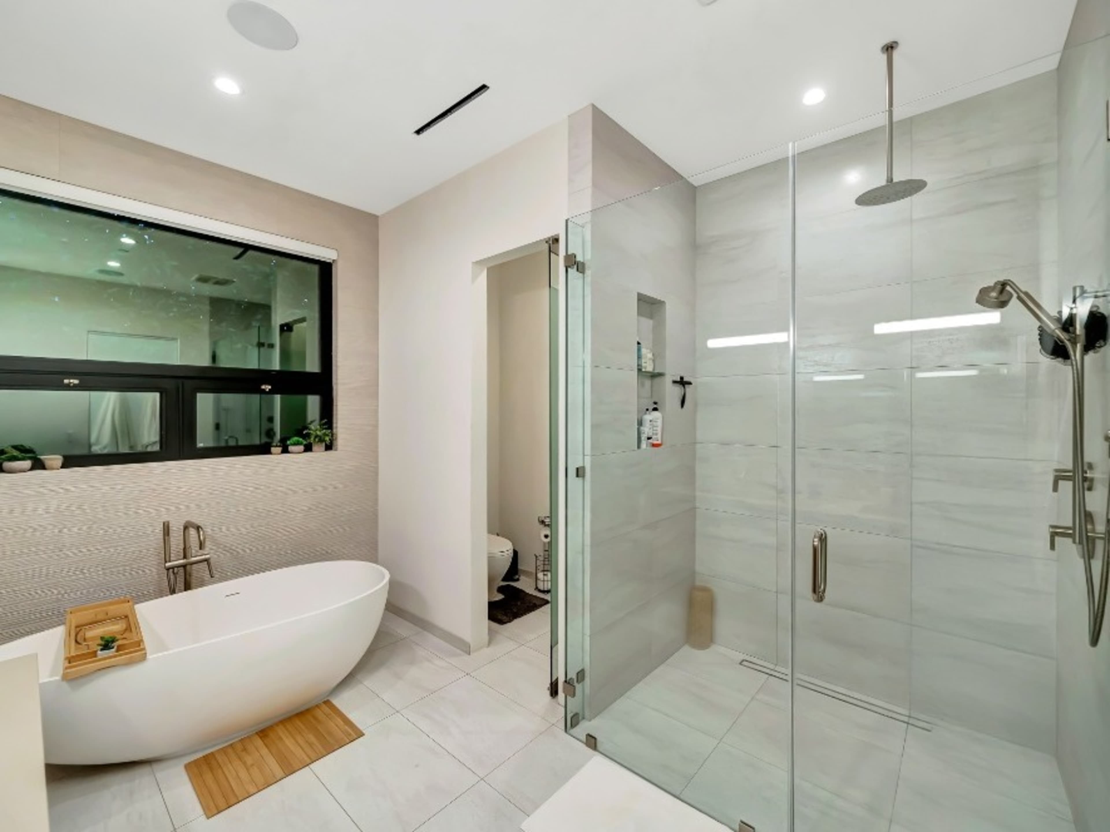 Master Bathroom Use