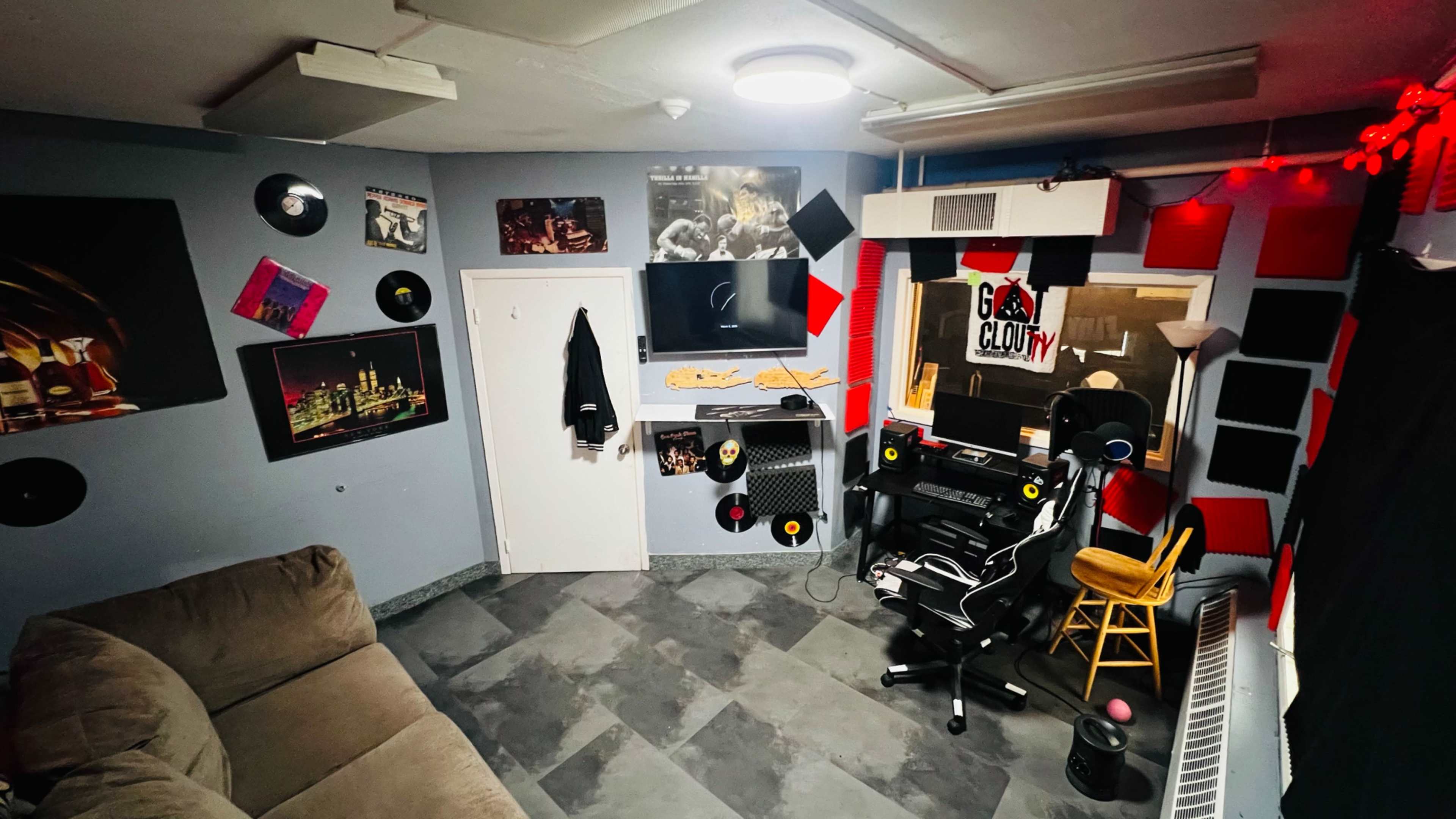 Suburban Creative Studio: Podcasts, Music, Small Events Image in Babylon, Lindenhurst, NY