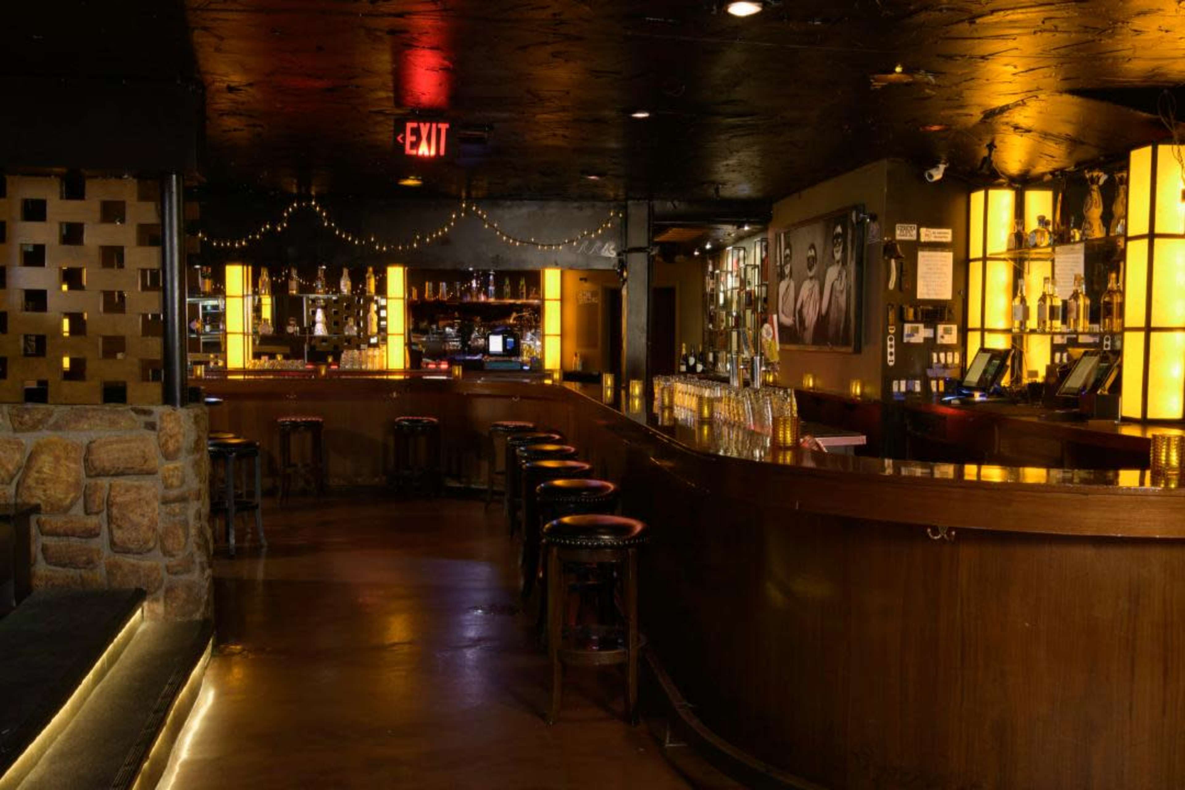 Sexy '50's inspired bar/lounge dance club Image in North Hollywood, North Hollywood, CA