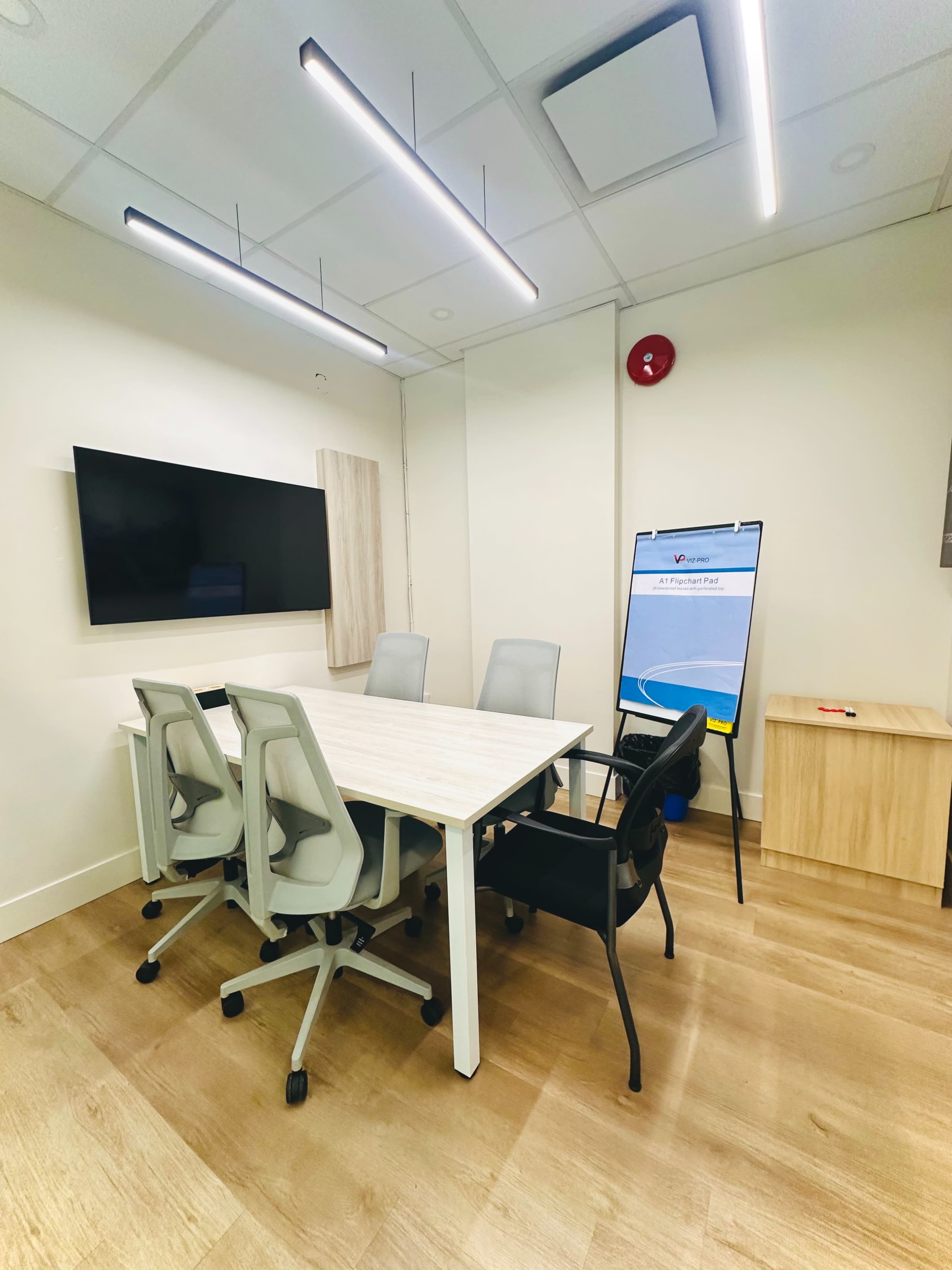 Private Meeting Room at Richmond New Coworking Lounge Image in Richmond, Richmond, BC