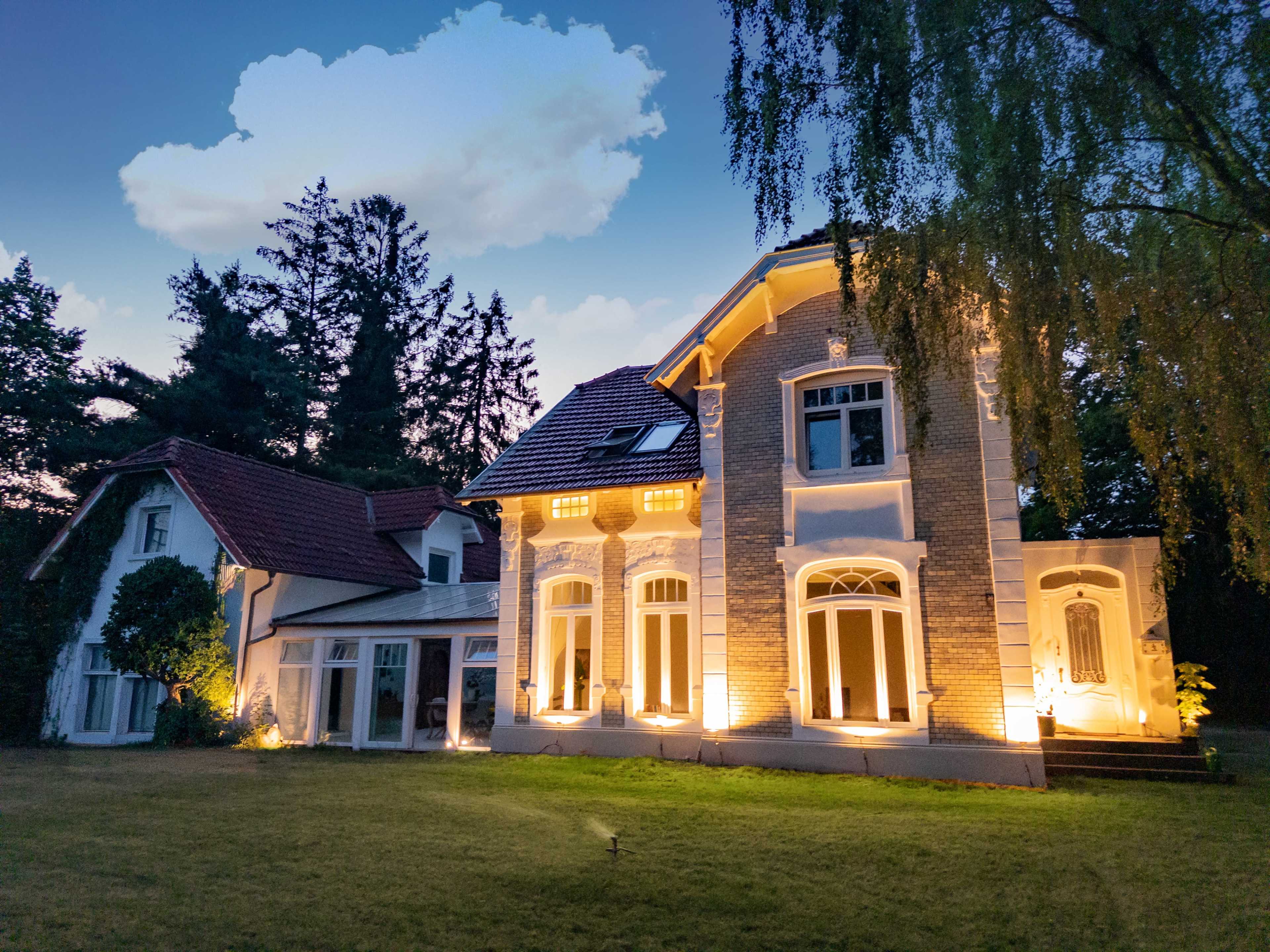 Art Nouveau Villa with a Conservatory in a Small Park Image in , Pinneberg